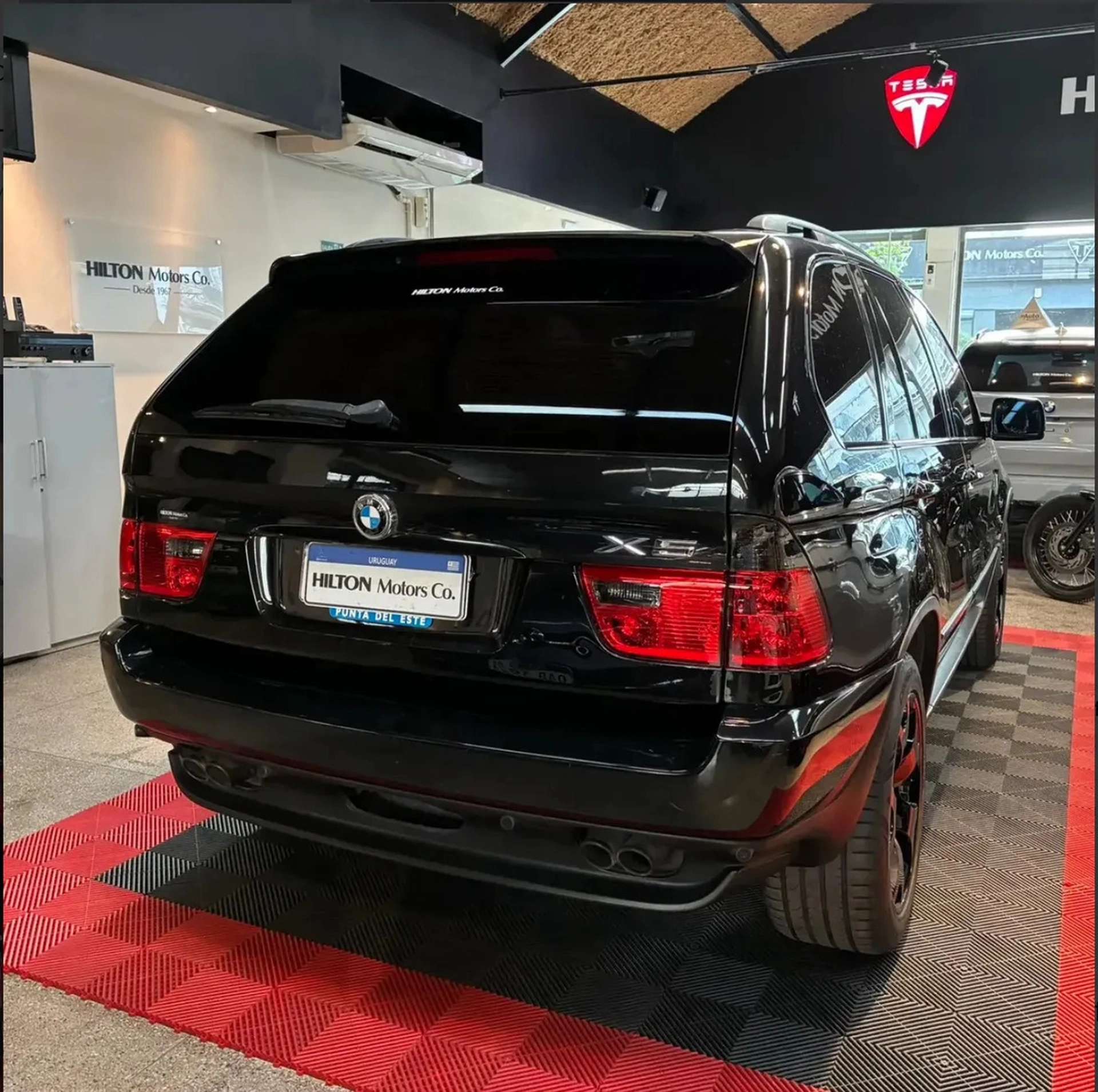 Bmw X5 V8 4.4 - Hilton Motors Co.