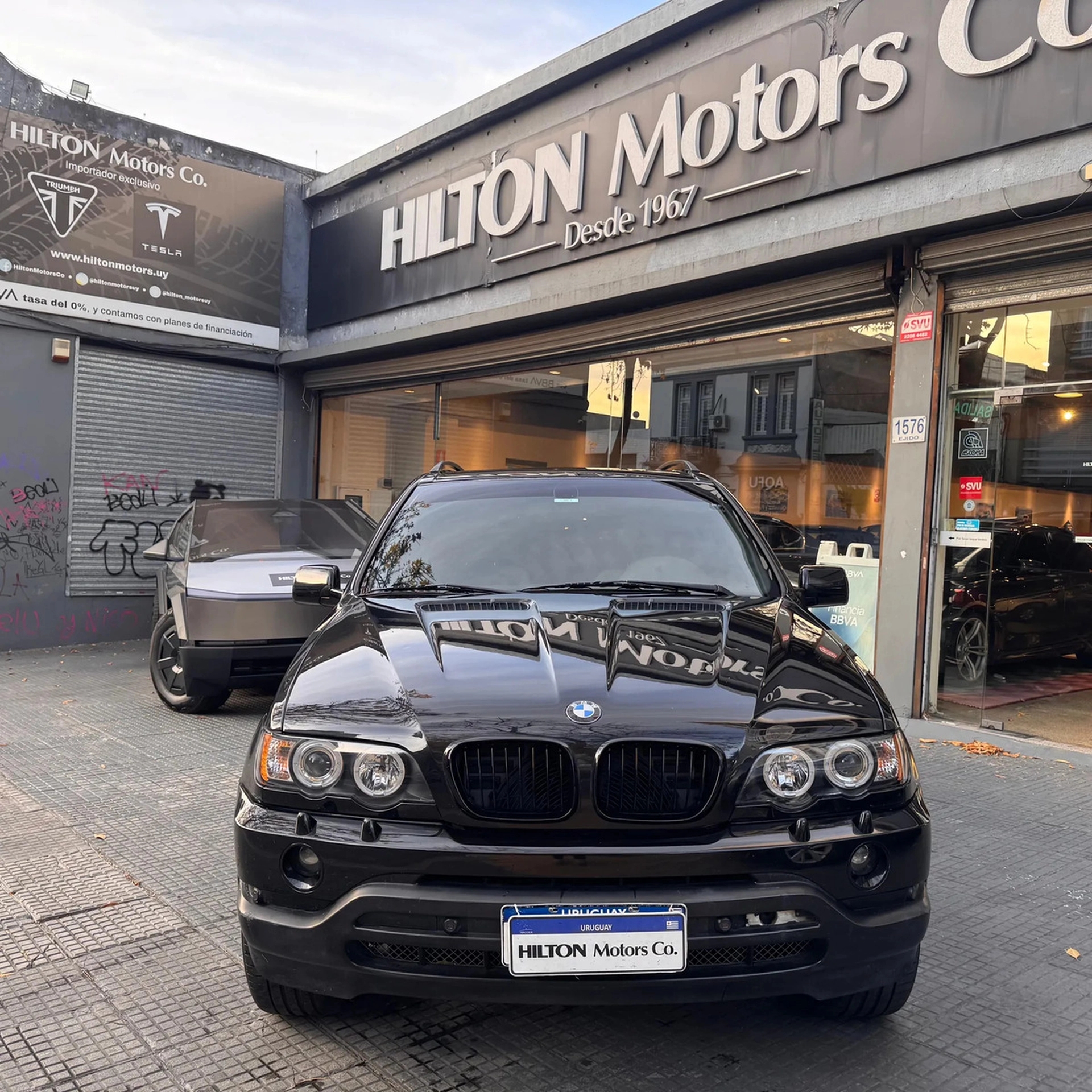 Bmw X5 V8 4.4 - Hilton Motors Co.