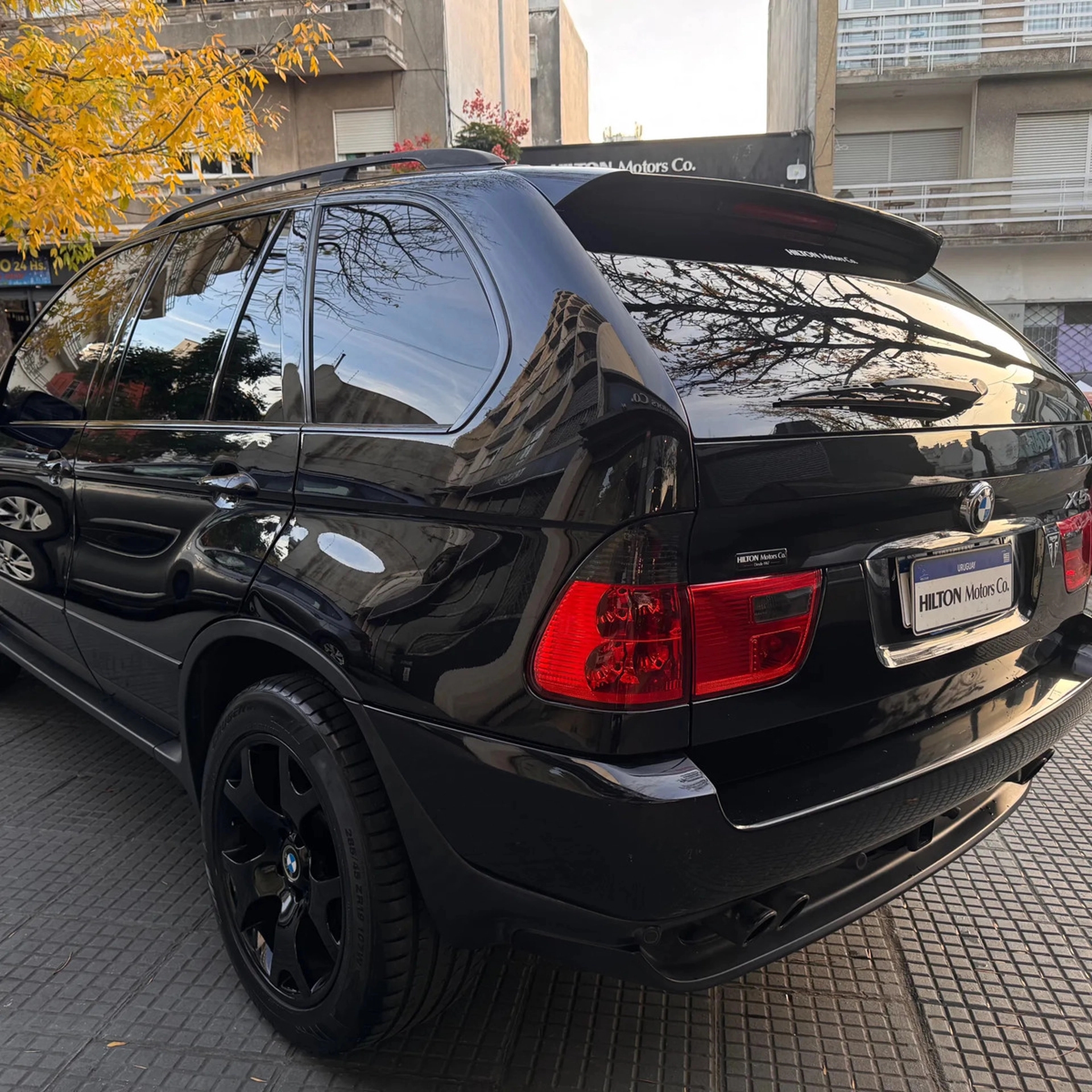 Bmw X5 V8 4.4 - Hilton Motors Co.