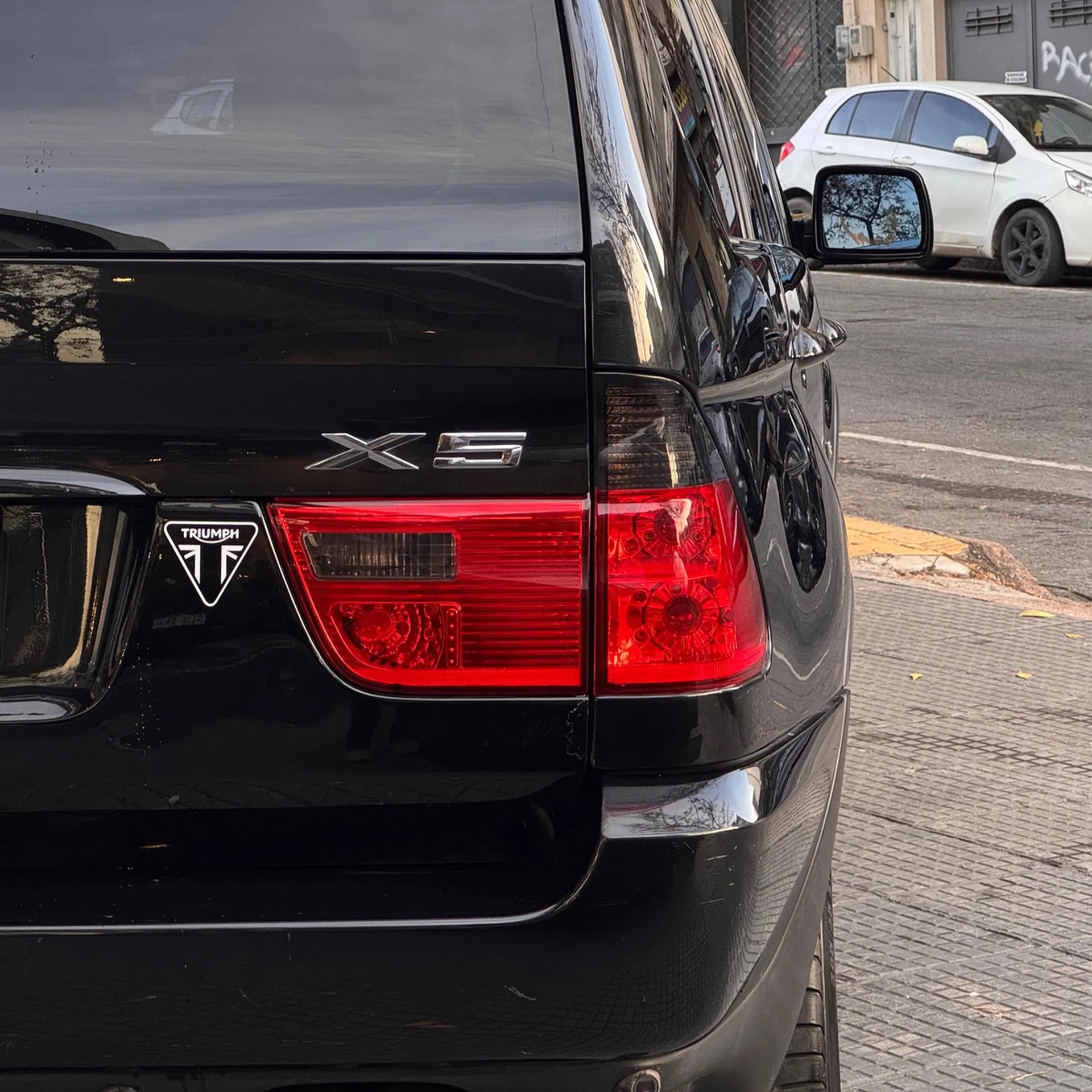 Bmw X5 V8 4.4 - Hilton Motors Co.