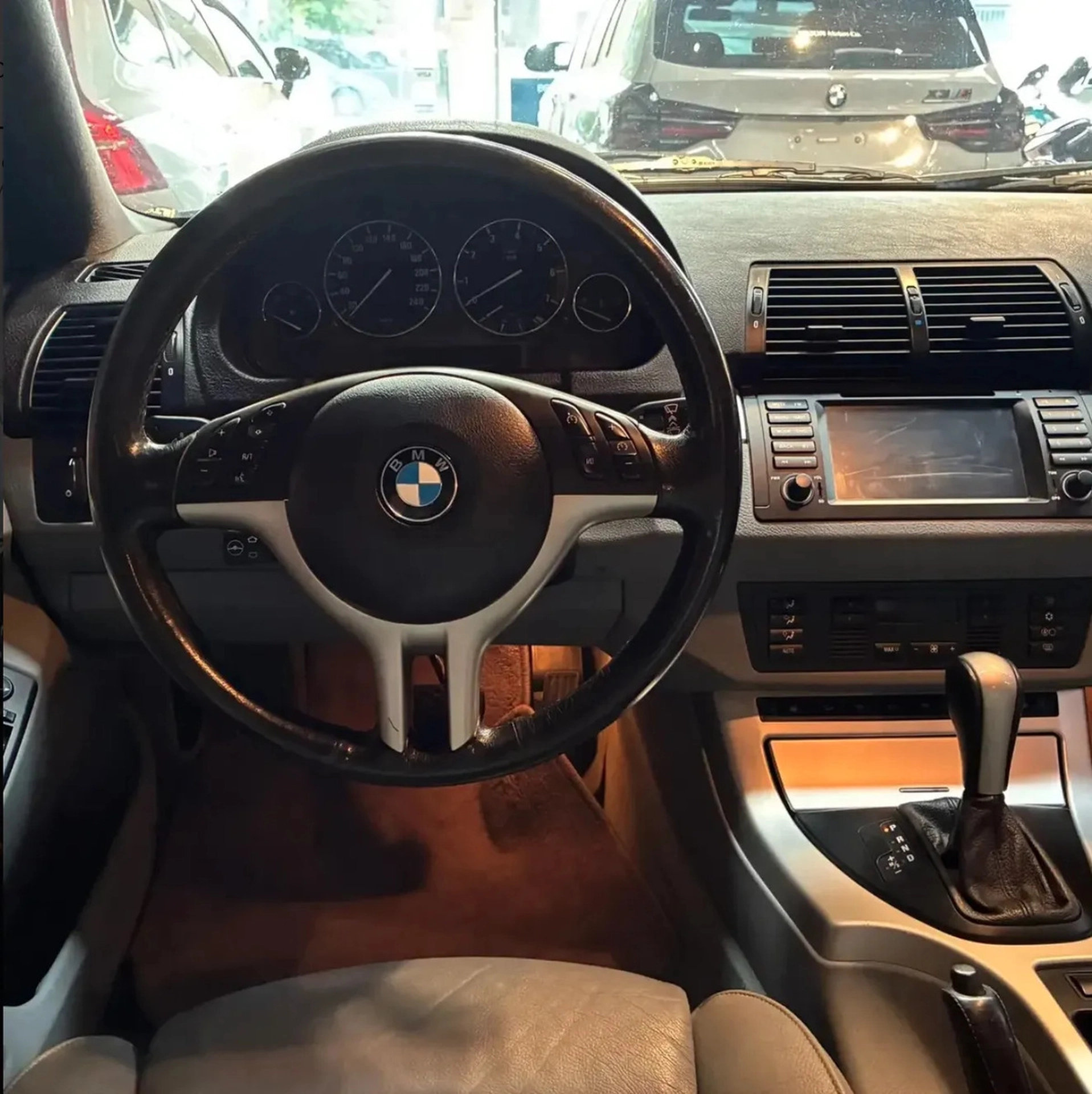 Bmw X5 V8 4.4 - Hilton Motors Co.