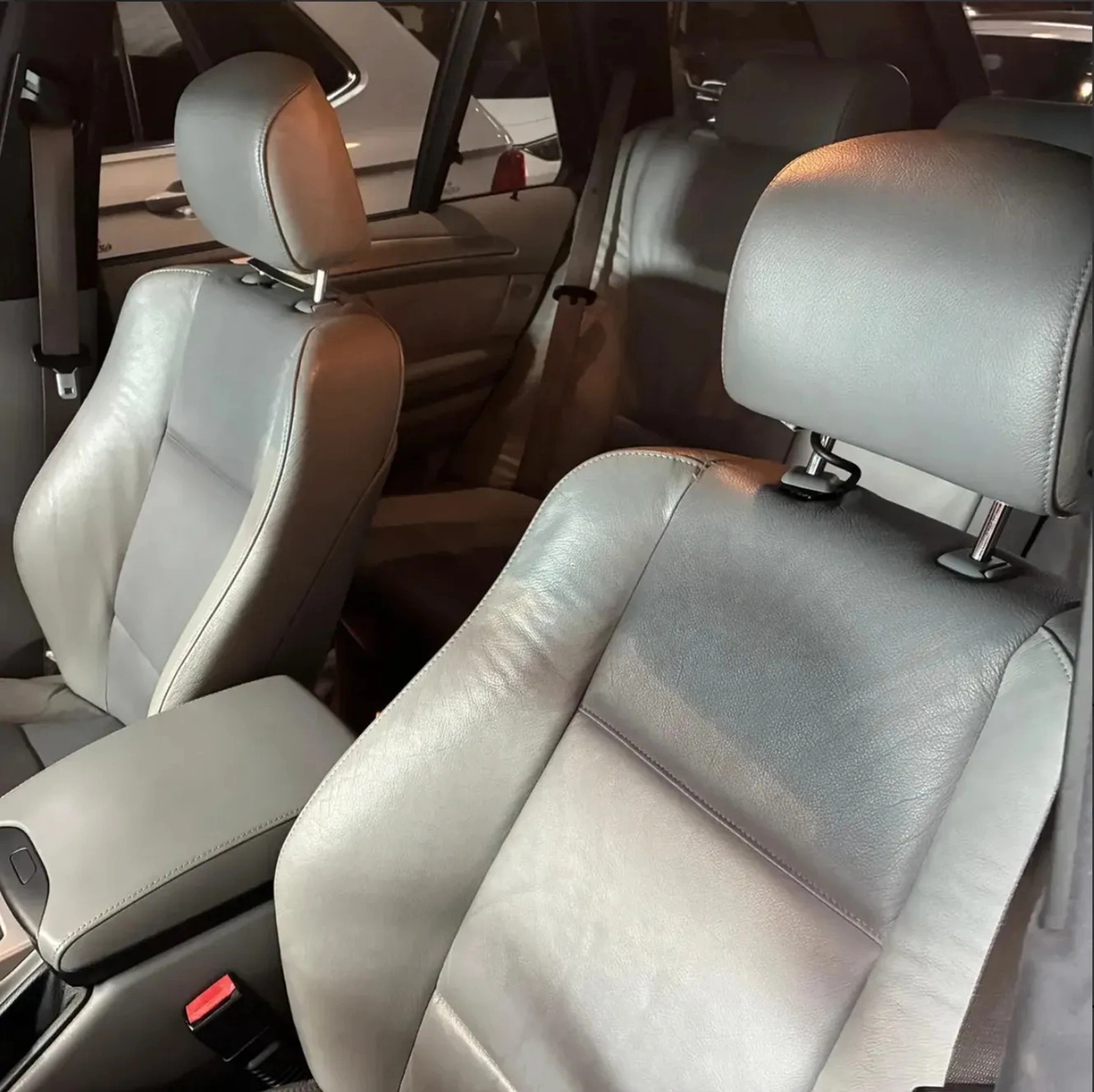 Bmw X5 V8 4.4 - Hilton Motors Co.