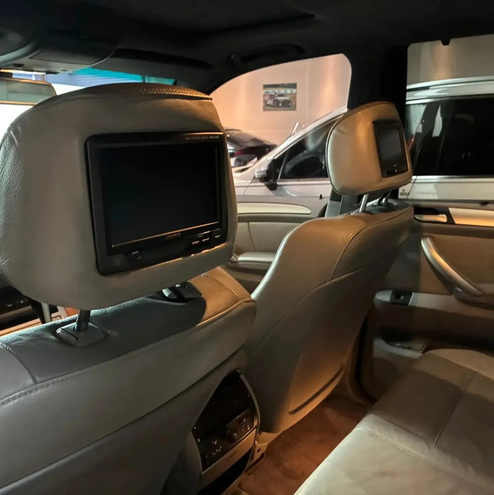 Bmw X5 V8 4.4 - Hilton Motors Co.