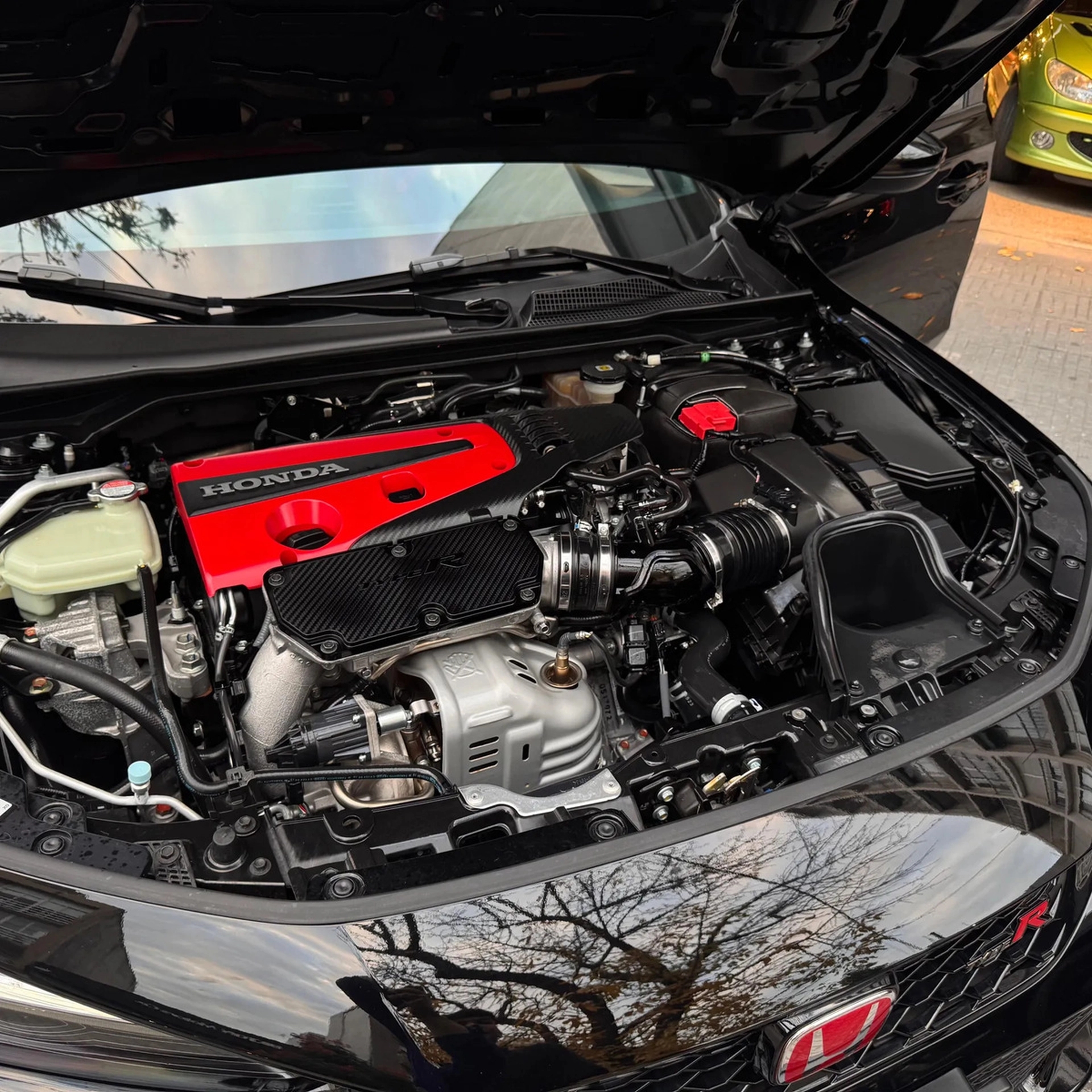 Honda Civic Type R 2.0 Turbo - Hilton Motors Co.