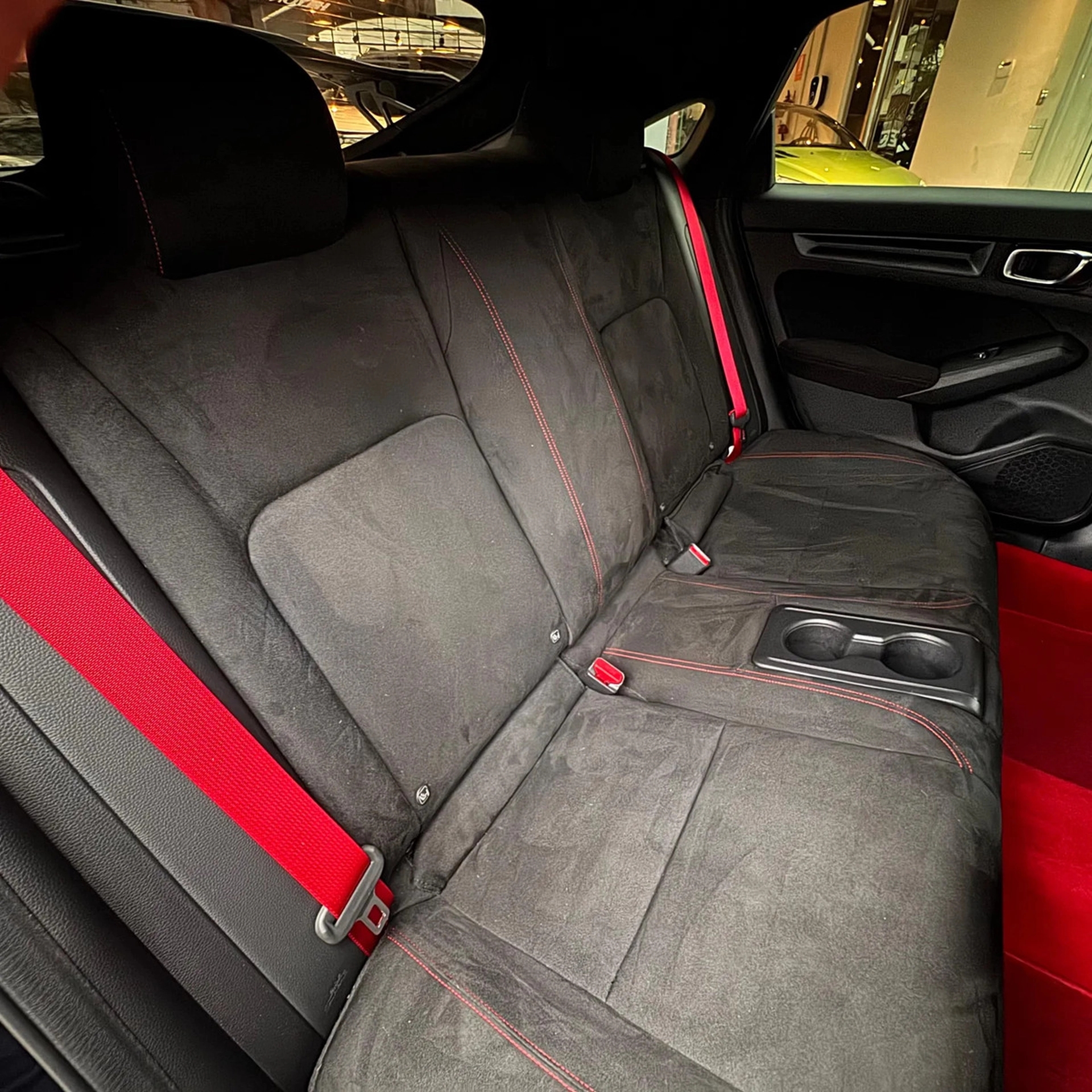 Honda Civic Type R 2.0 Turbo - Hilton Motors Co.