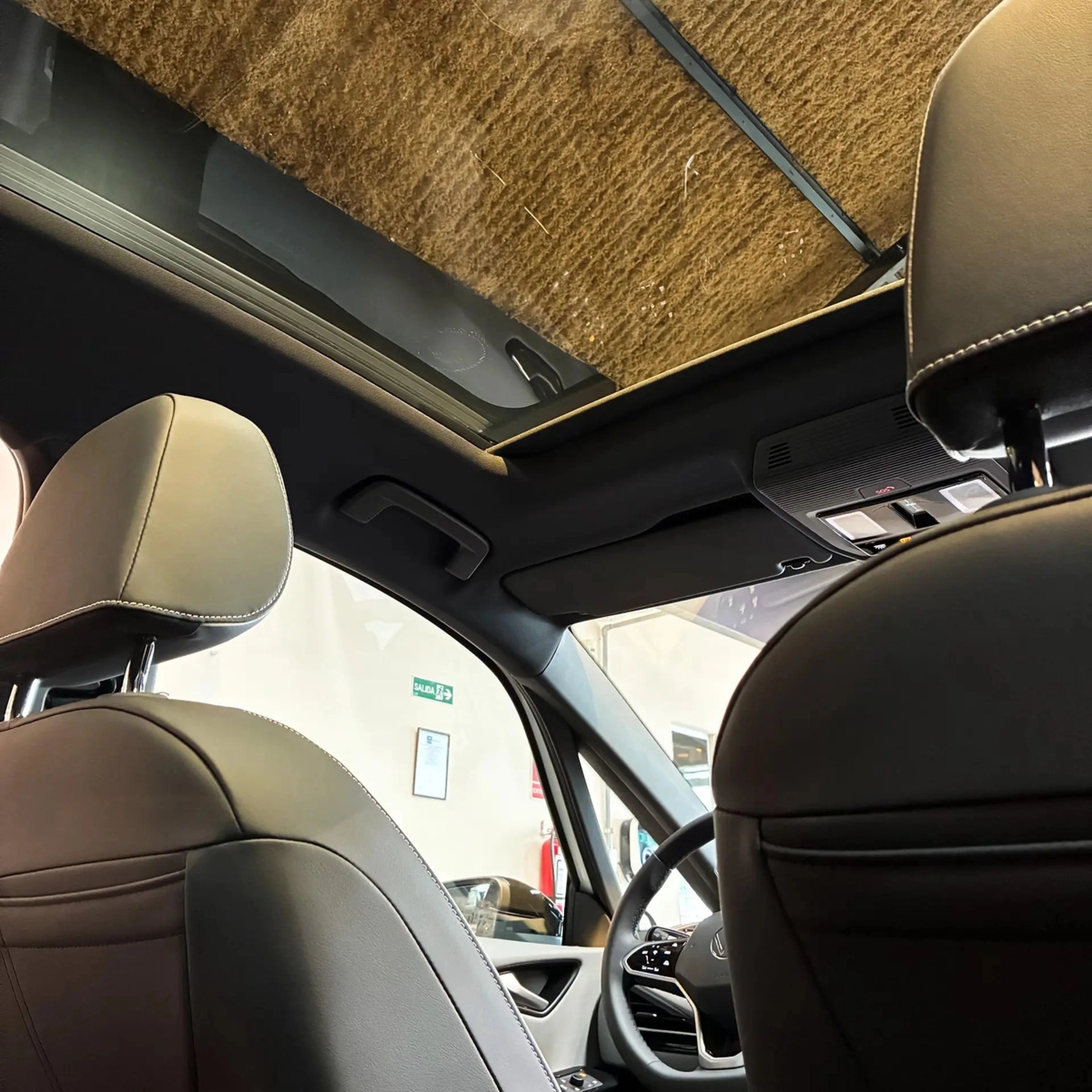 Volkswagen Id3 Pro Año 2025 - Hilton Motors Co.