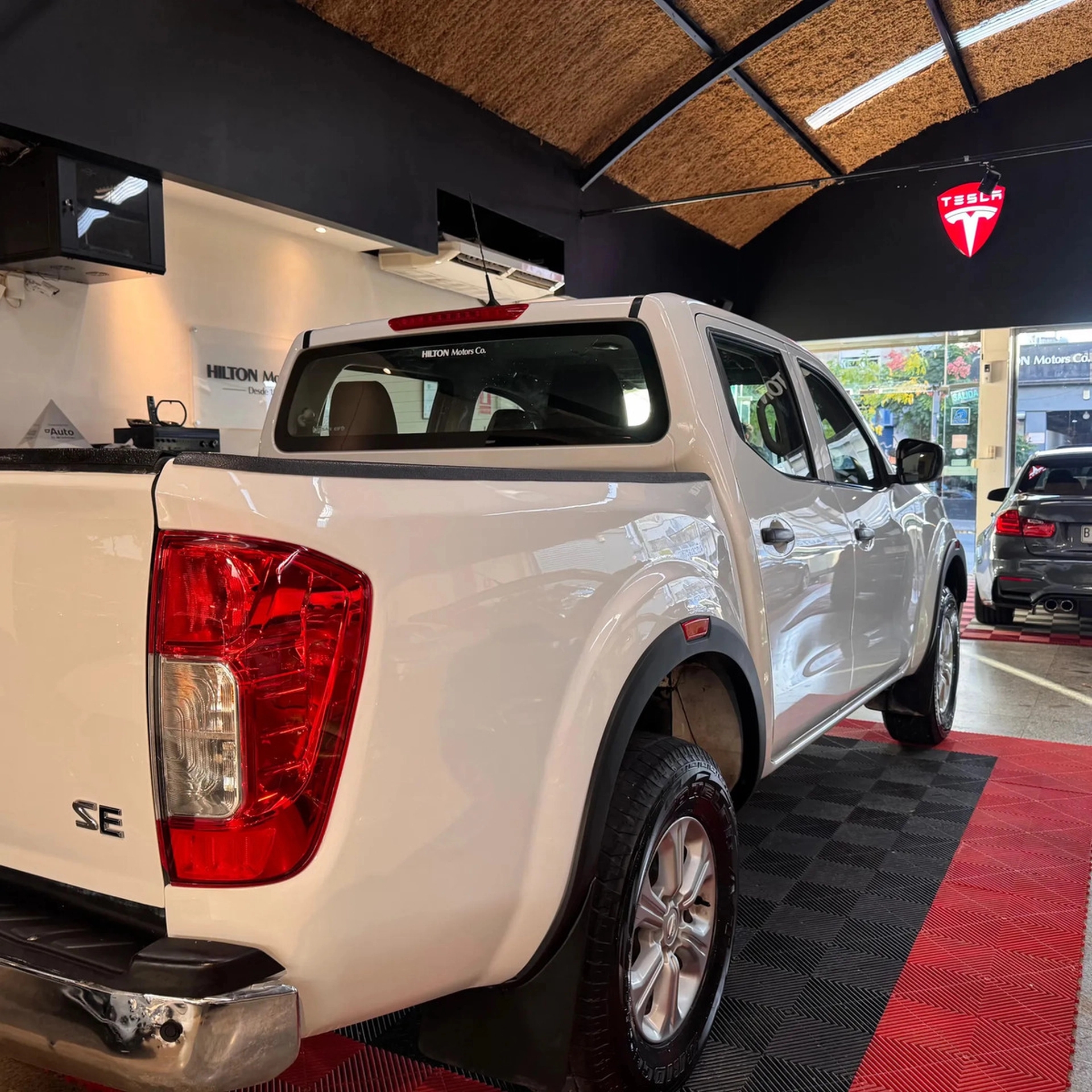 Nissan Np300 Frontier 2.5 Le Tdsl 188hp D.cab.