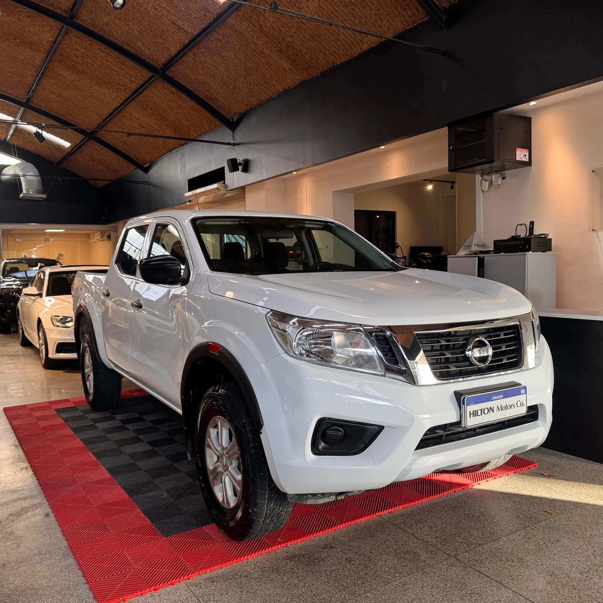Nissan Np300 Frontier 2.5 Le Tdsl 188hp D.cab.