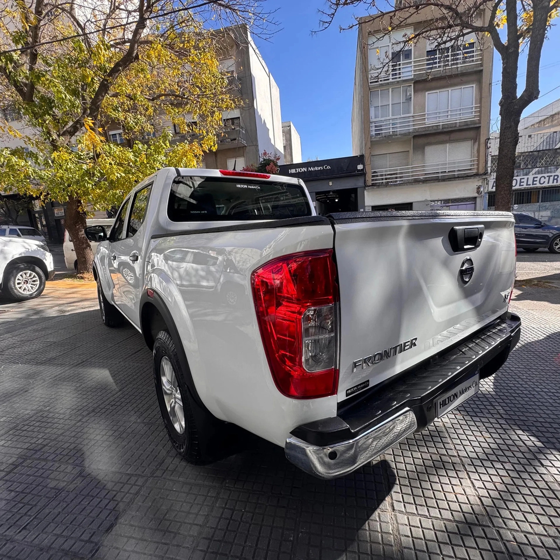 Nissan Np300 Frontier 2.5 Le Tdsl 188hp D.cab.