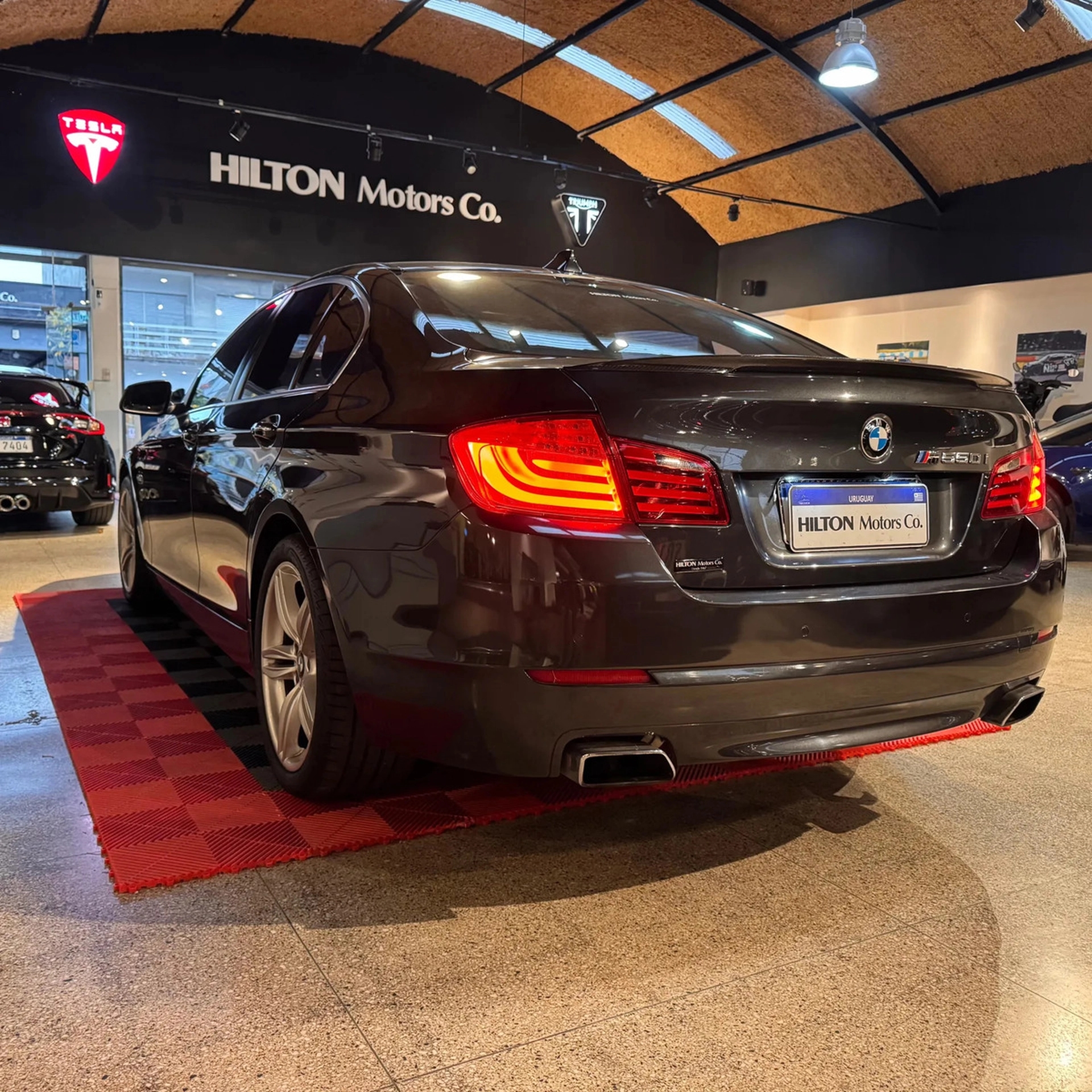 Bmw 550i V8 4.4 - Hilton Motors Co.