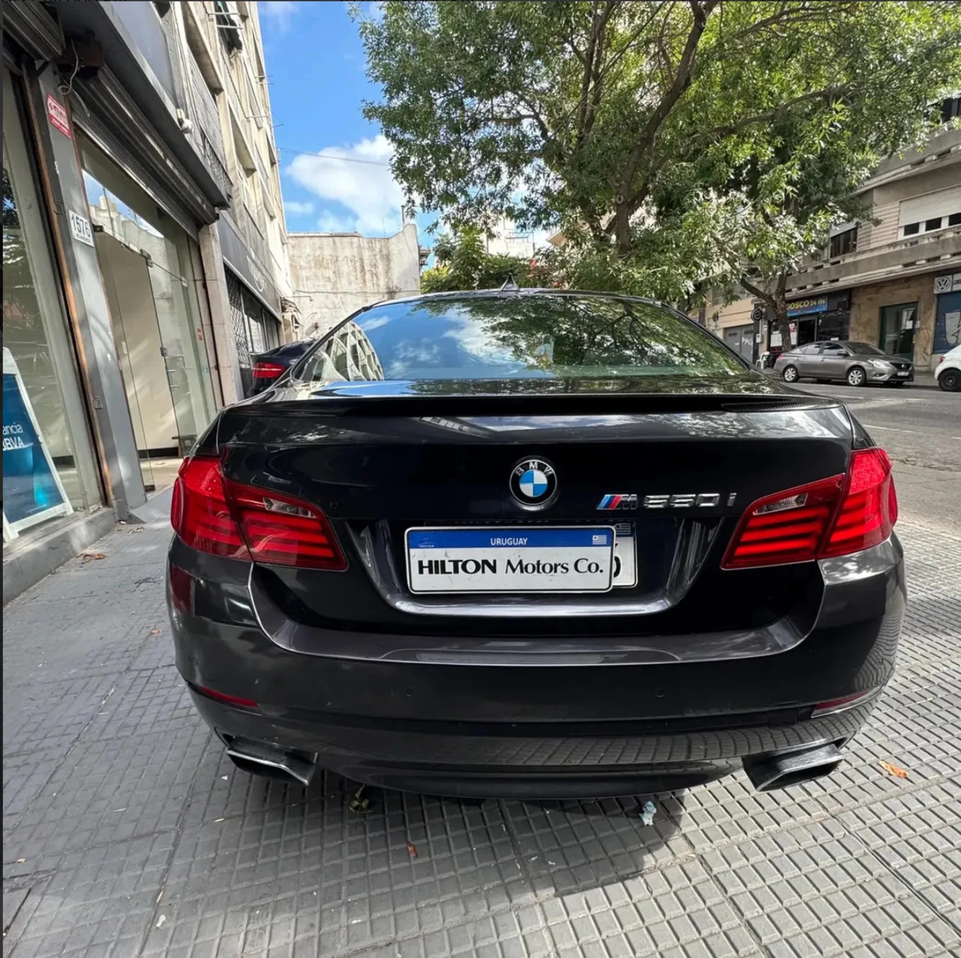 Bmw 550i V8 4.4 - Hilton Motors Co.