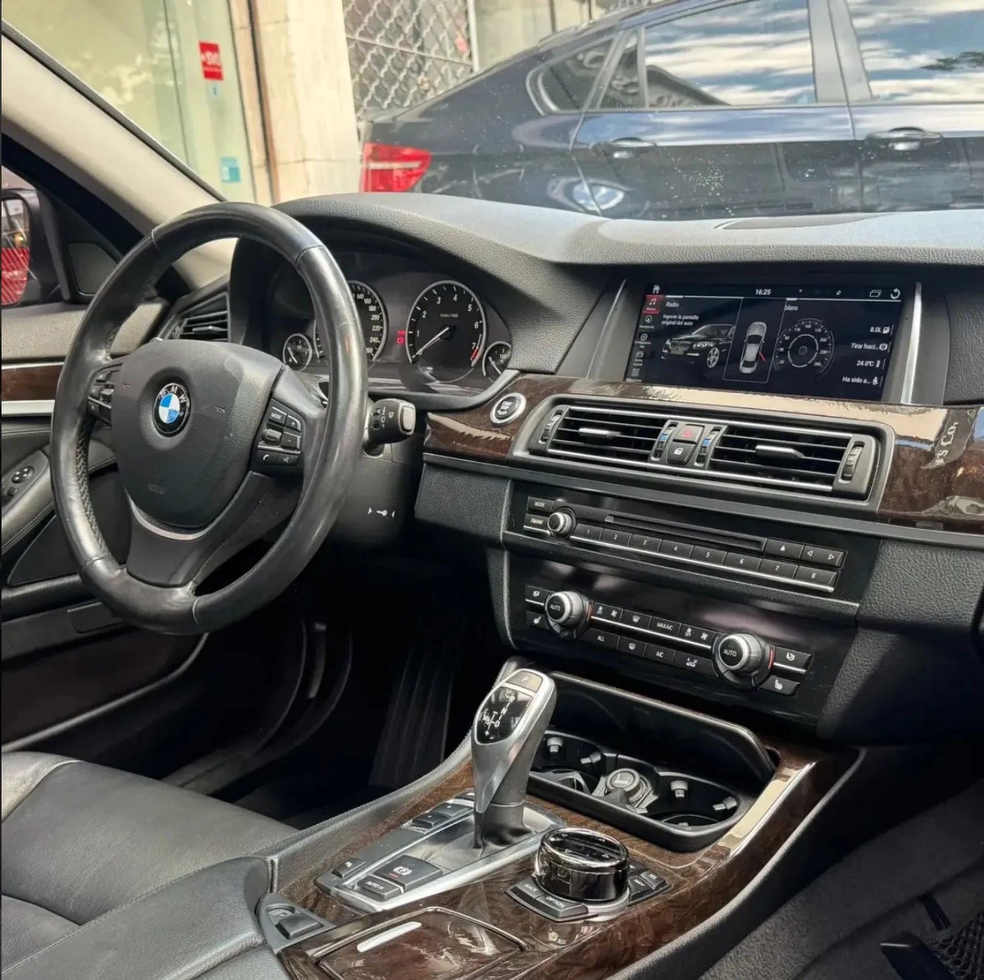 Bmw 550i V8 4.4 - Hilton Motors Co.