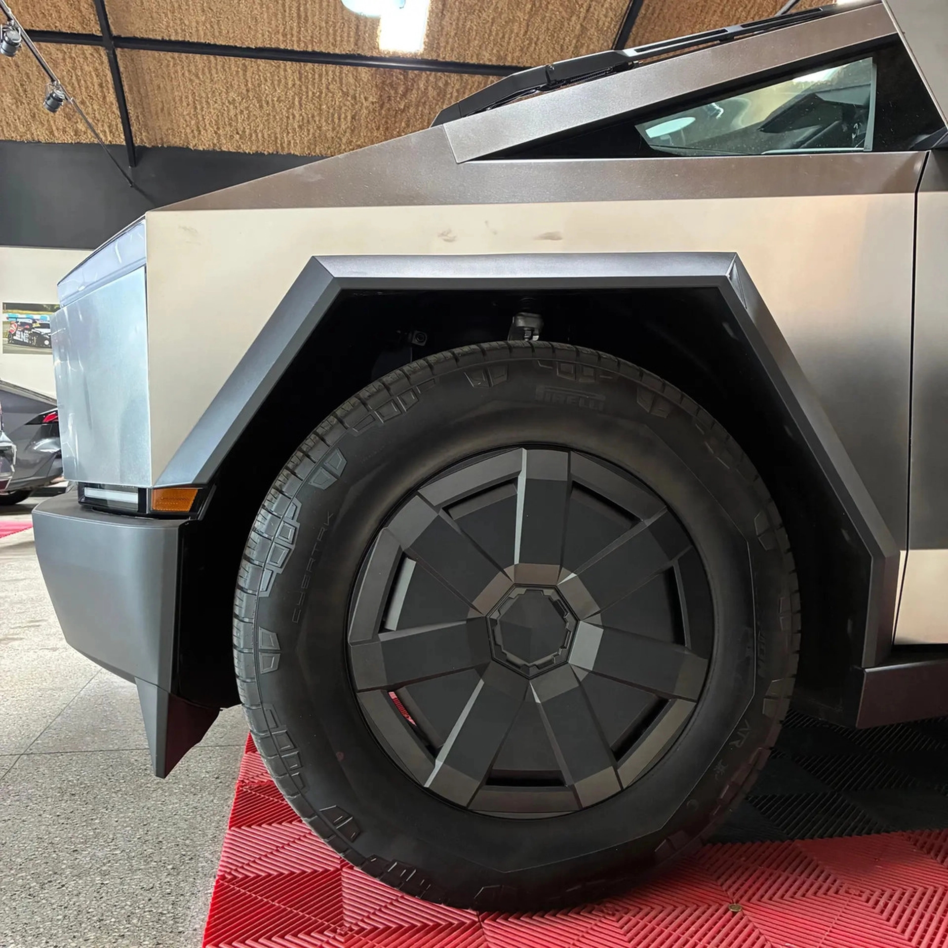 Tesla Cybertruck 0km Año 2025 - Hilton Motors Co.
