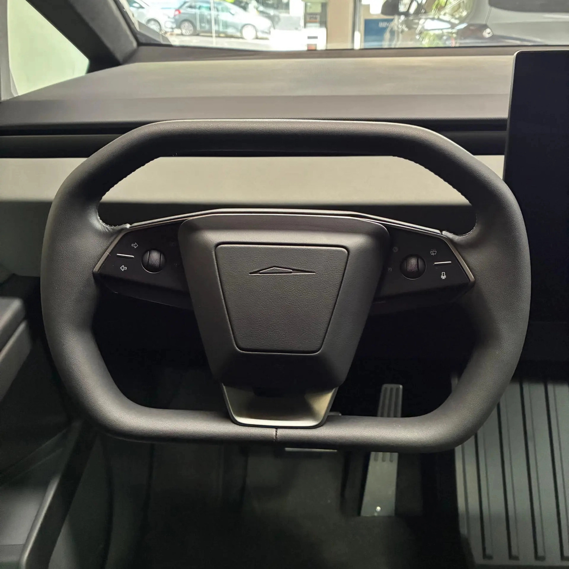 Tesla Cybertruck 0km Año 2025 - Hilton Motors Co.