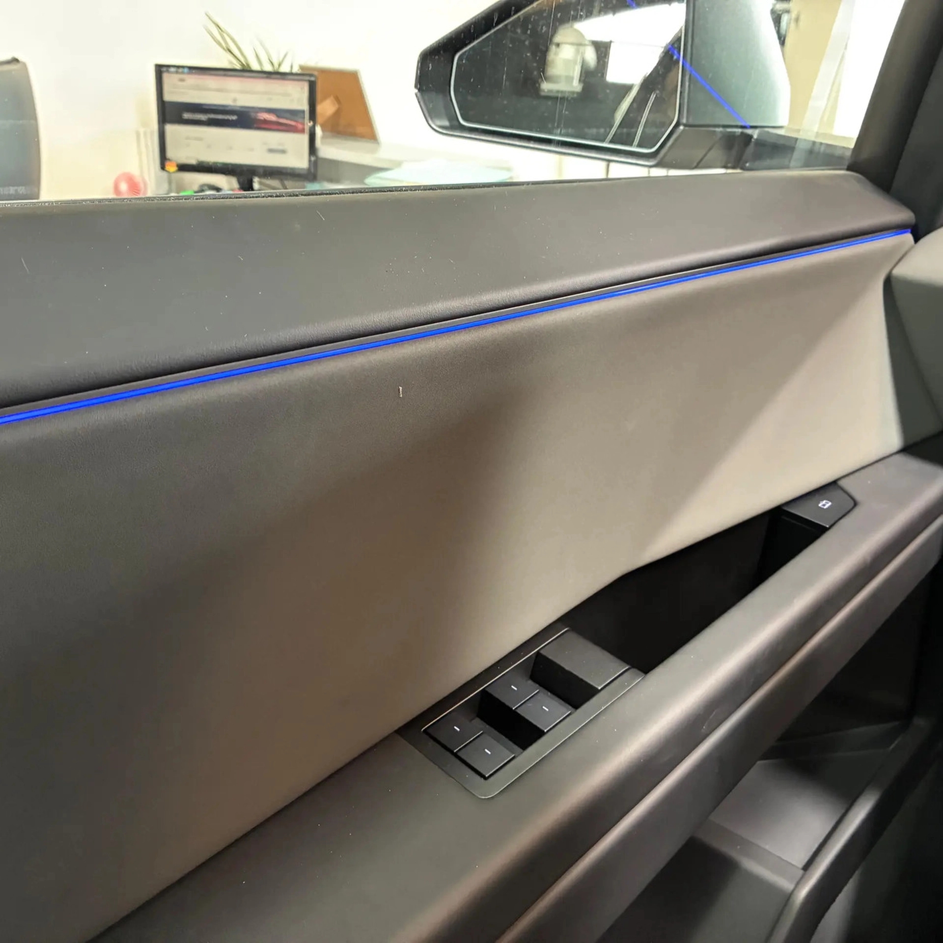 Tesla Cybertruck 0km Año 2025 - Hilton Motors Co.