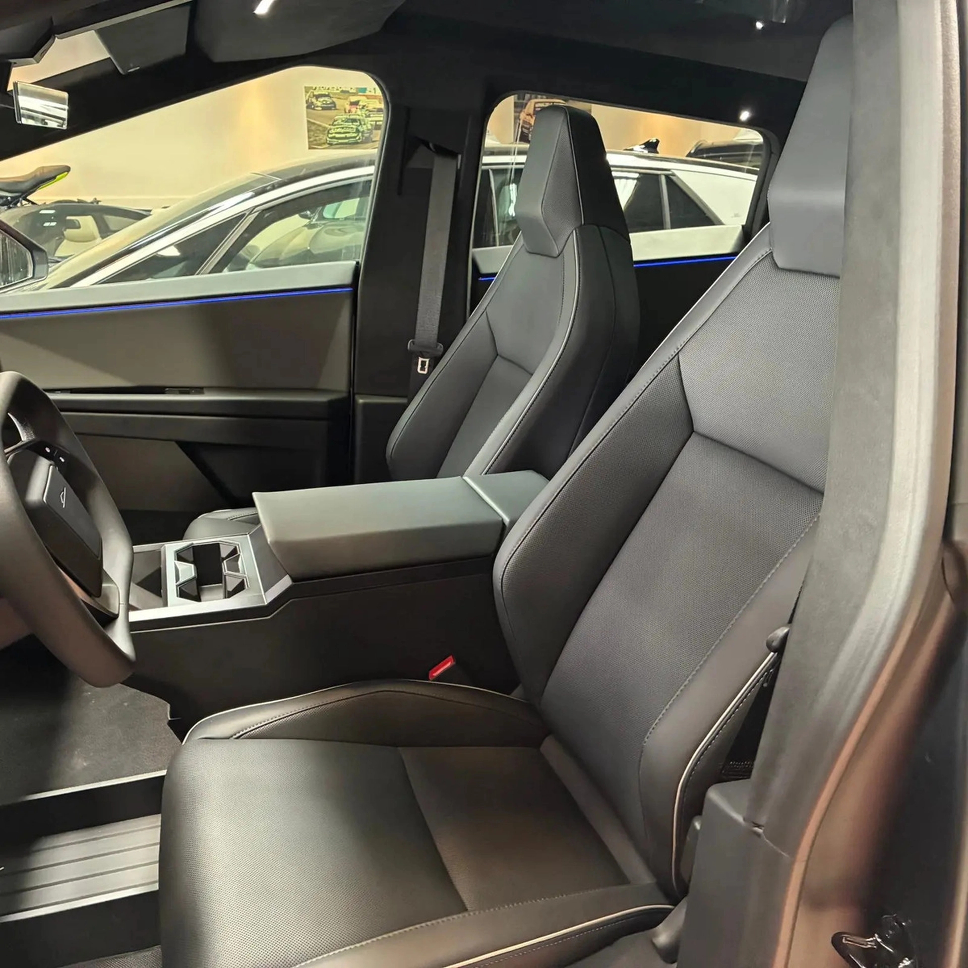 Tesla Cybertruck 0km Año 2025 - Hilton Motors Co.