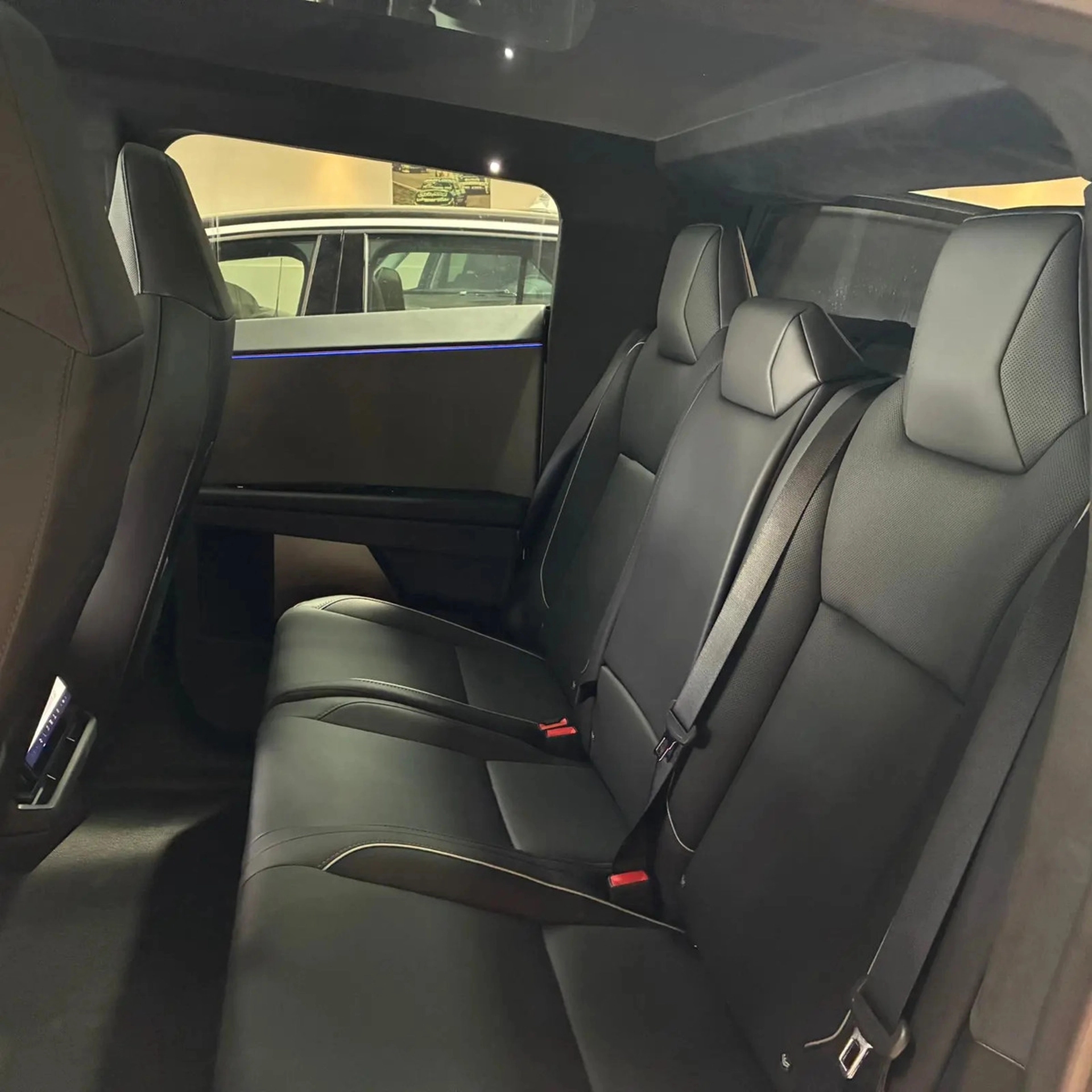 Tesla Cybertruck 0km Año 2025 - Hilton Motors Co.