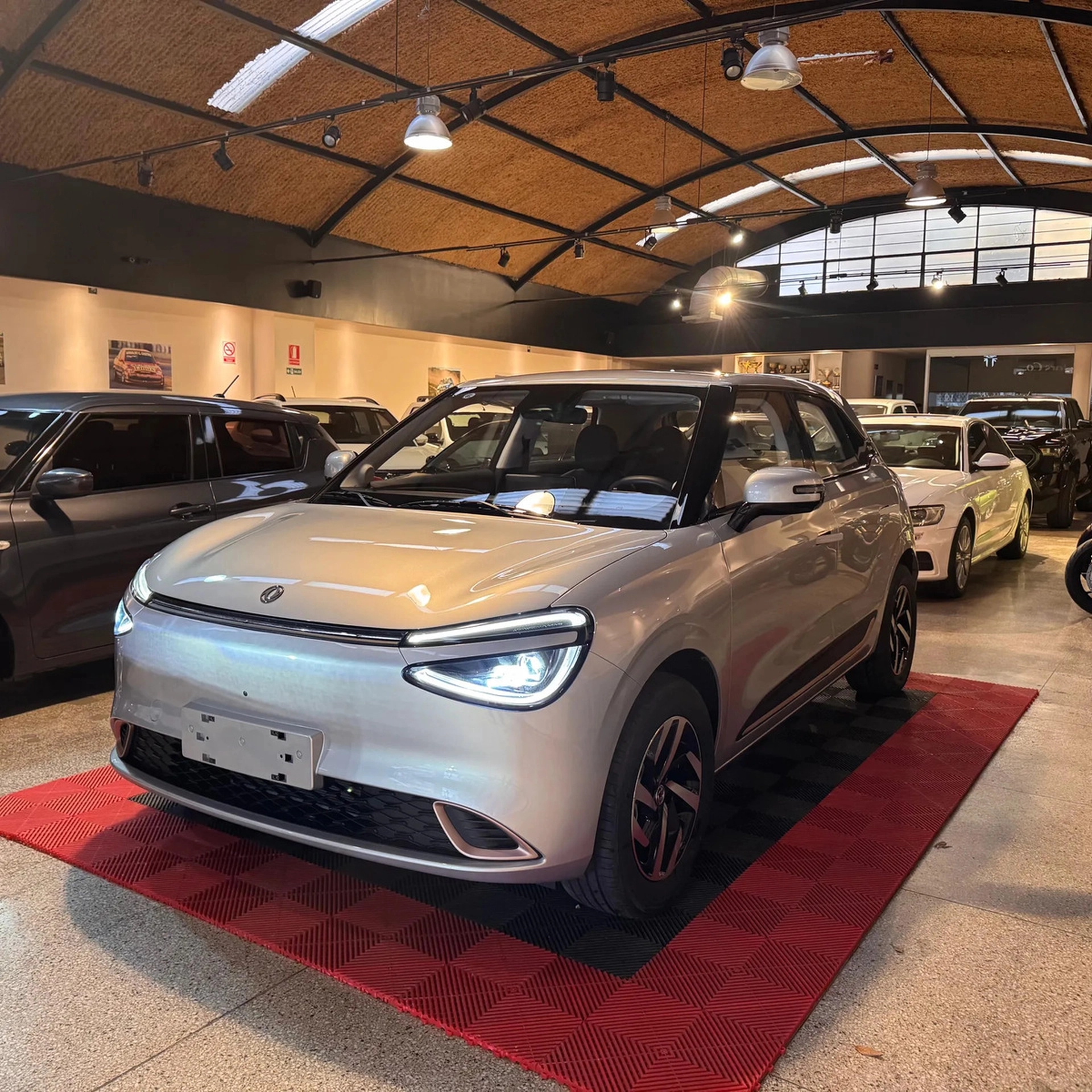 Dongfeng Nammi 430 - Hilton Motors Co.
