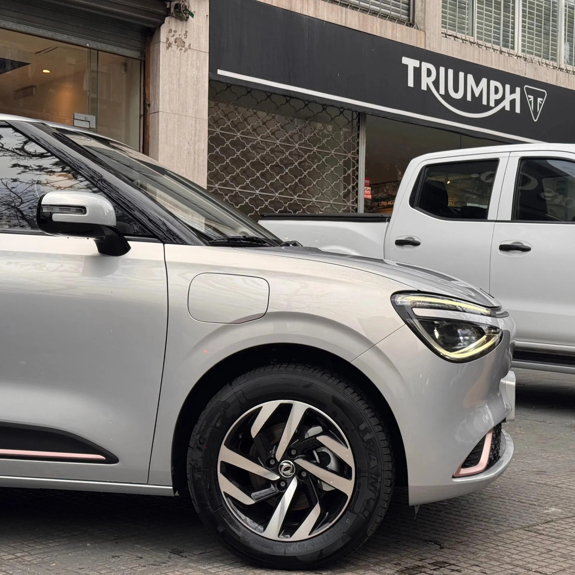 Dongfeng Nammi 430 - Hilton Motors Co.