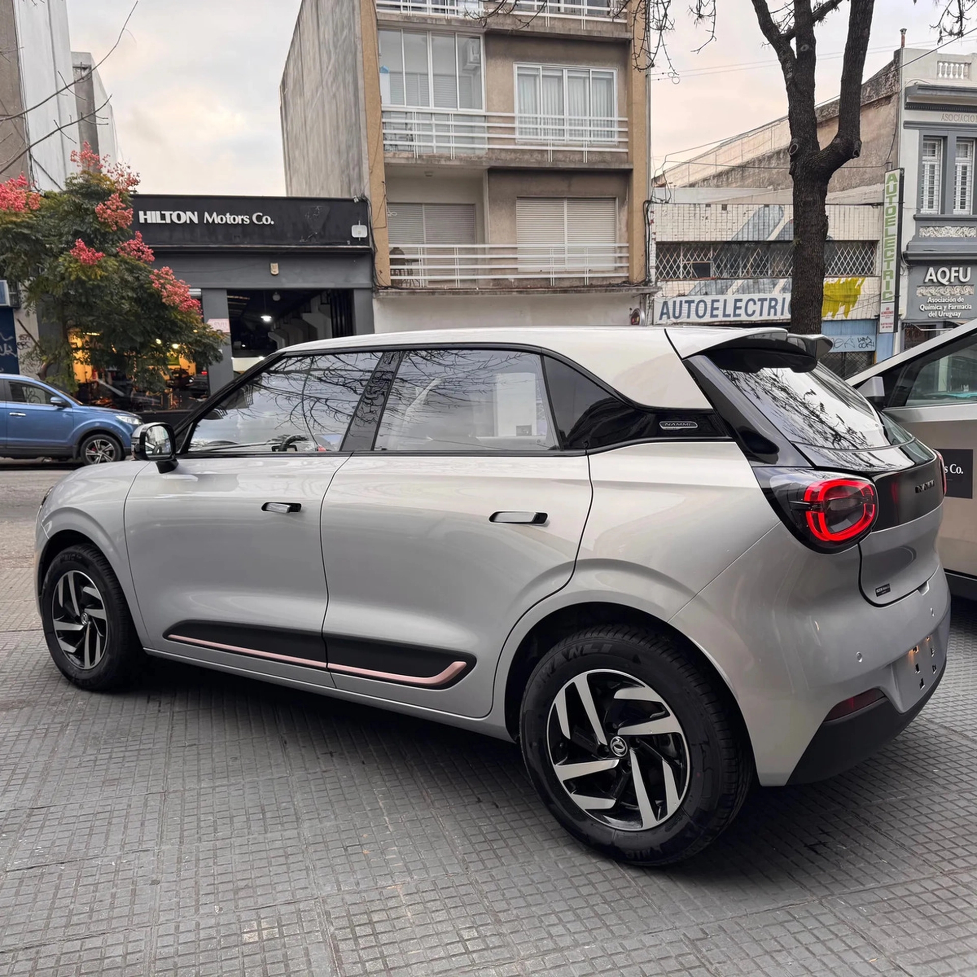 Dongfeng Nammi 430 - Hilton Motors Co.
