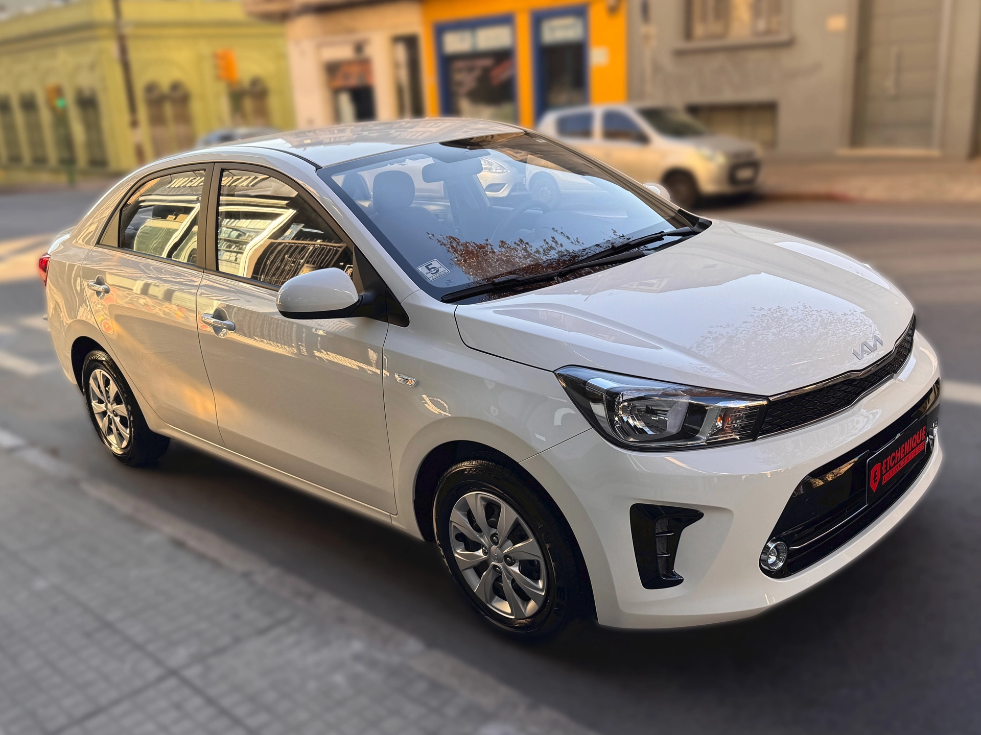 Kia Soluto LX Plus