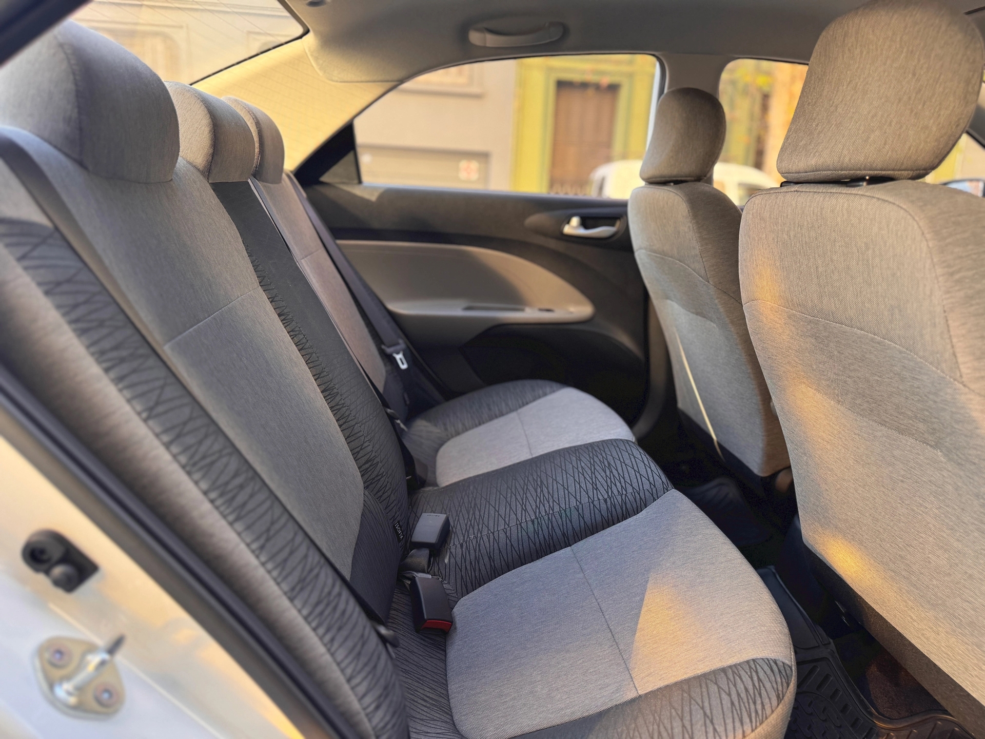 Kia Soluto LX Plus
