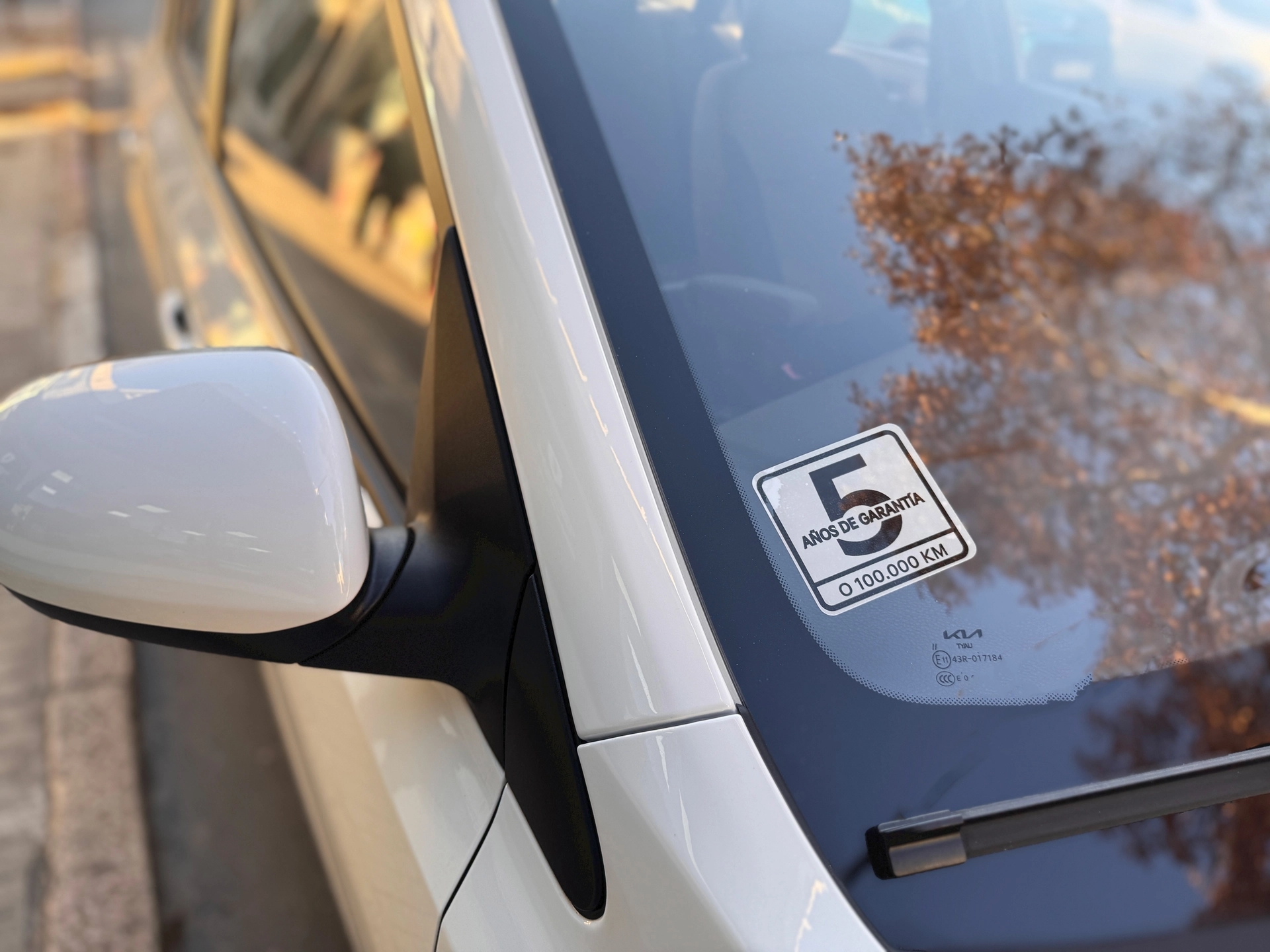 Kia Soluto LX Plus