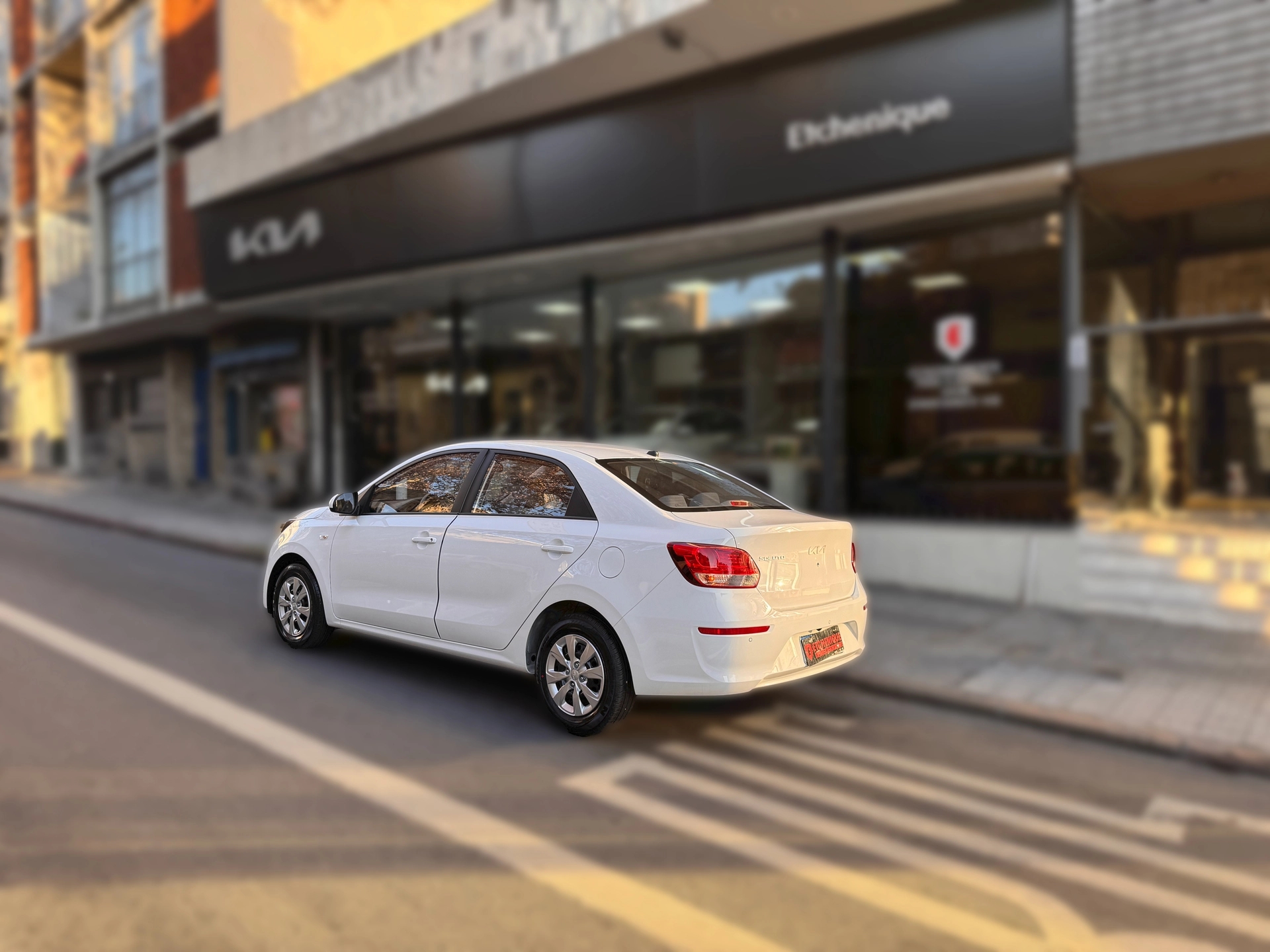 Kia Soluto LX Plus