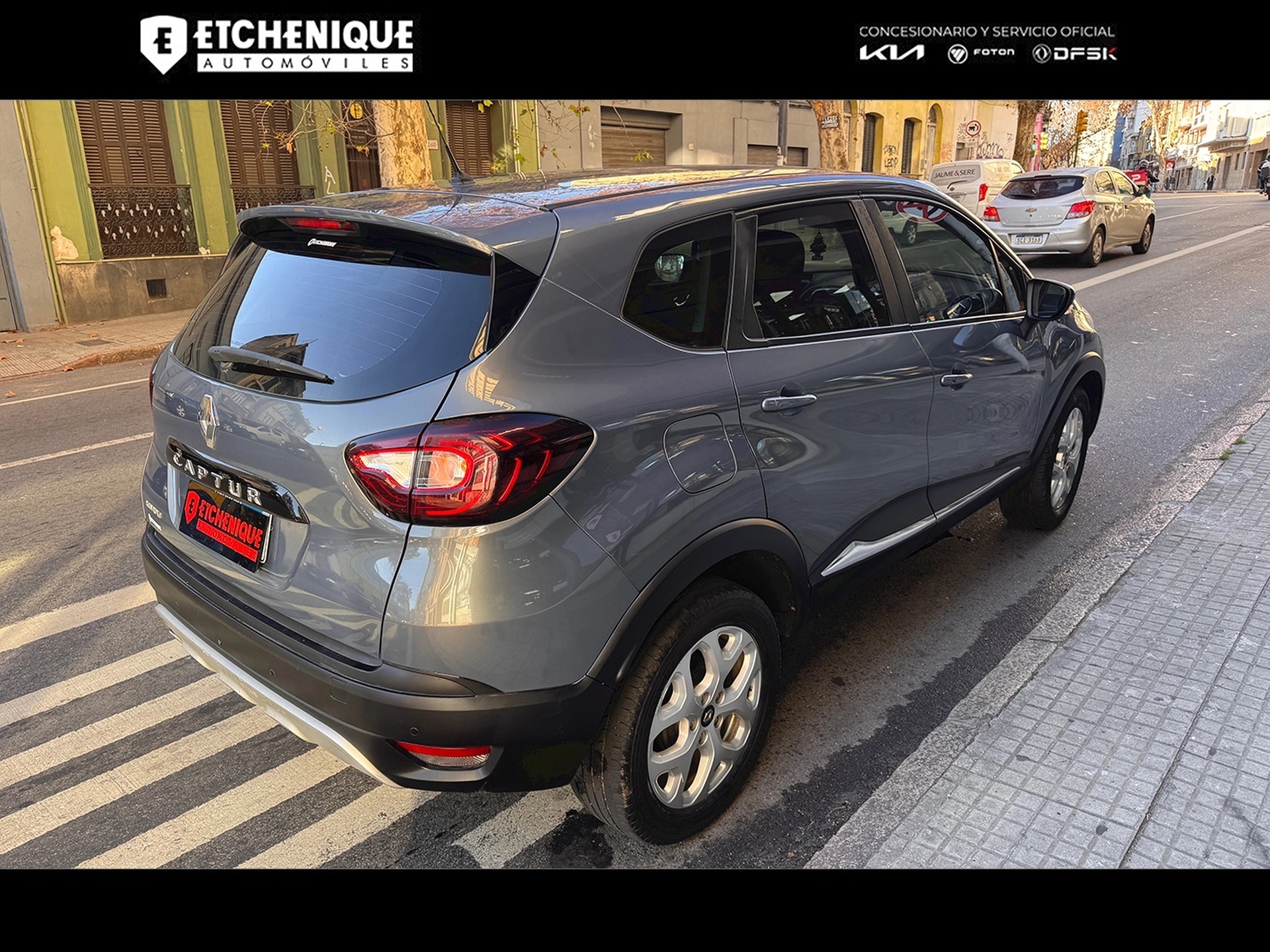 Renault Captur Zen 2.0