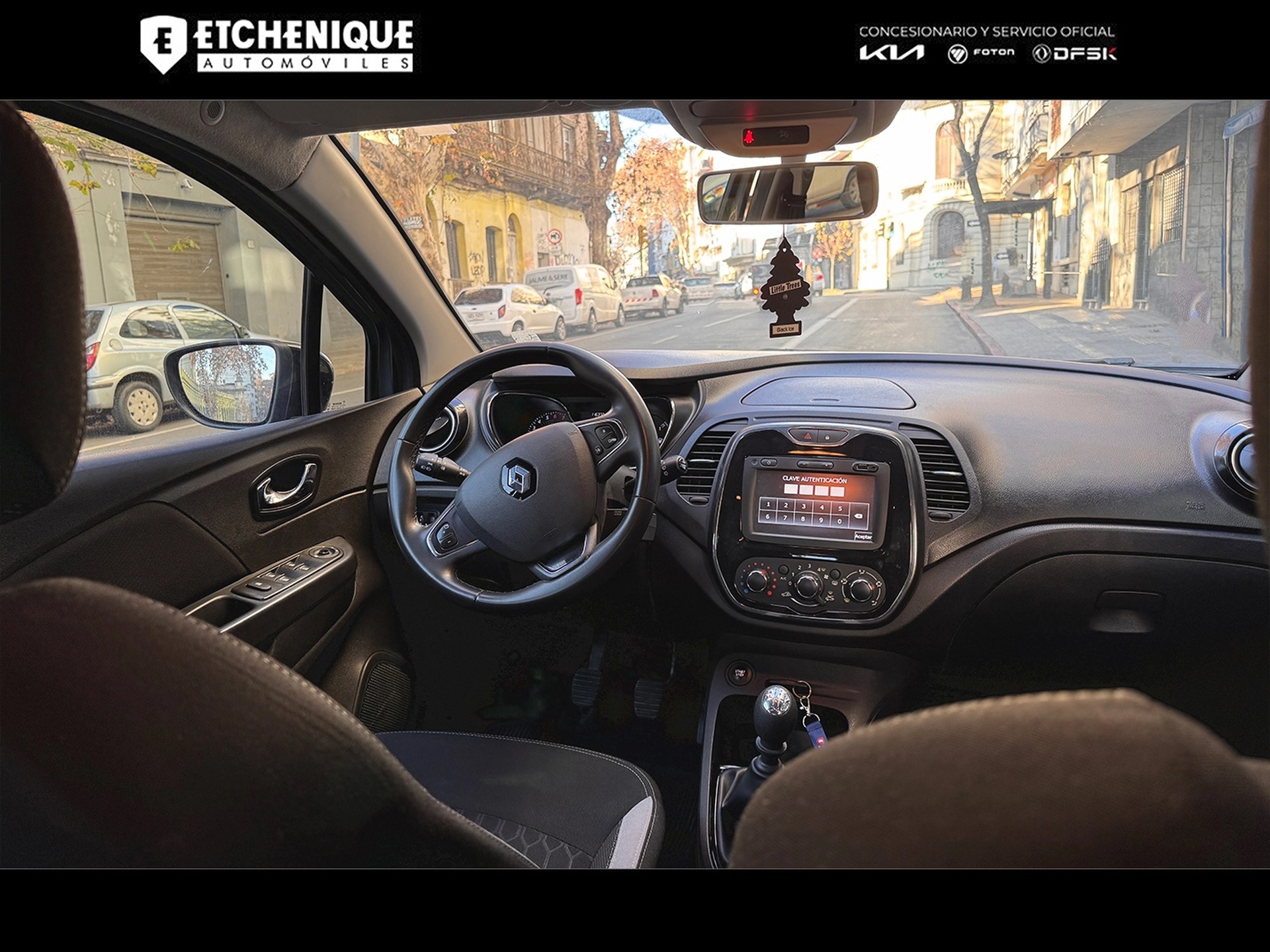 Renault Captur Zen 2.0