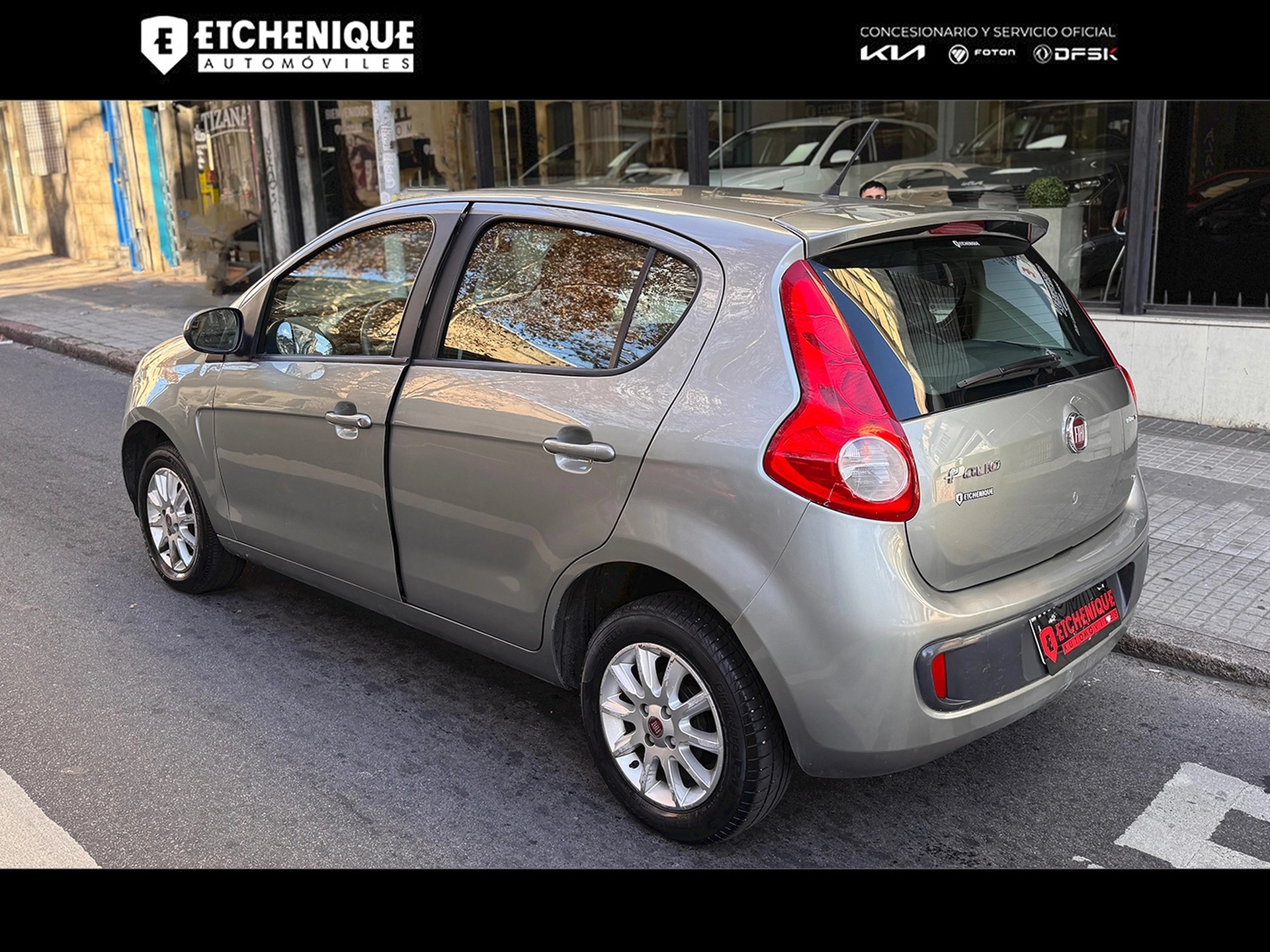 Fiat Palio Attractive Full