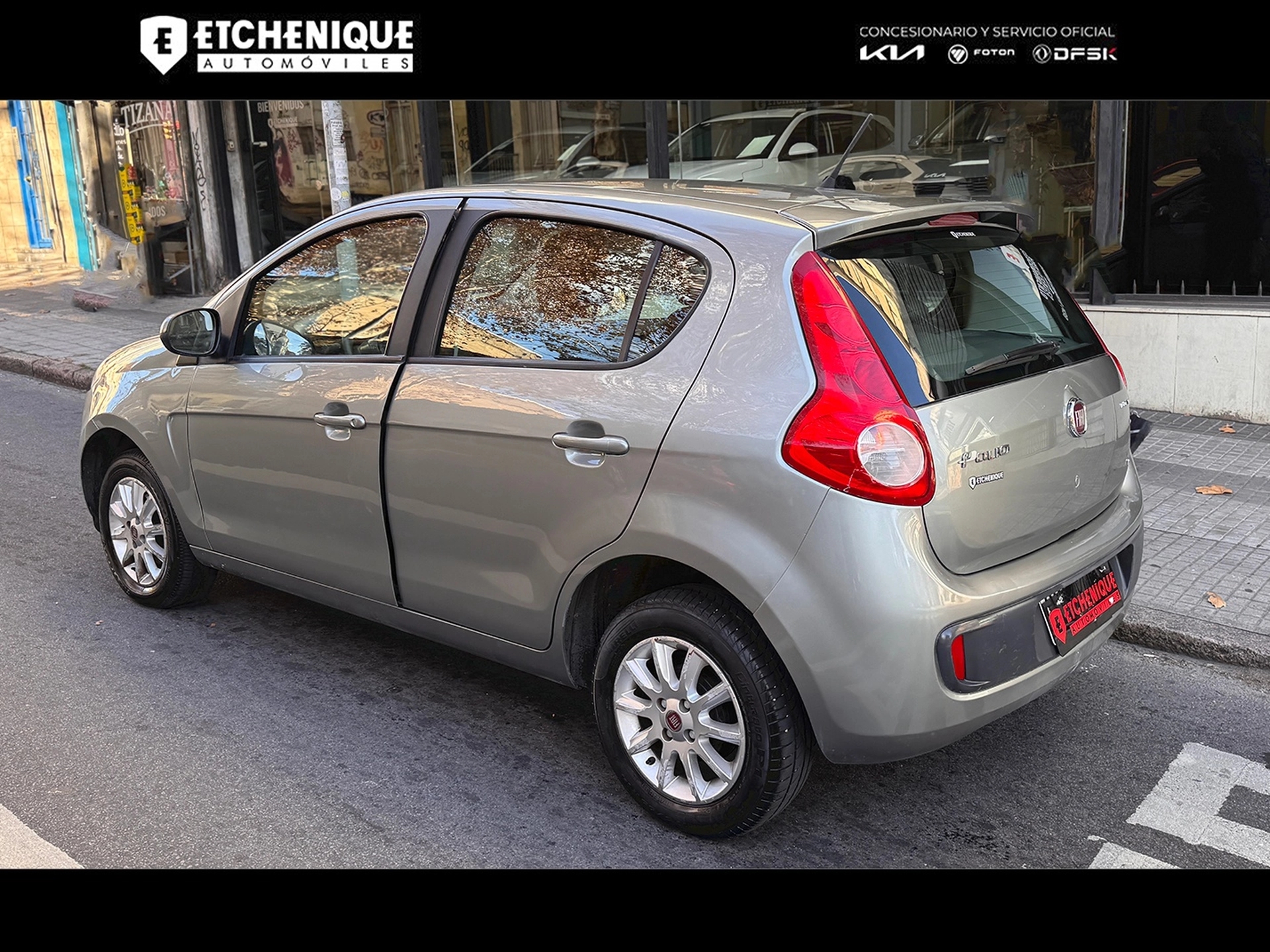 Fiat Palio Attractive Full