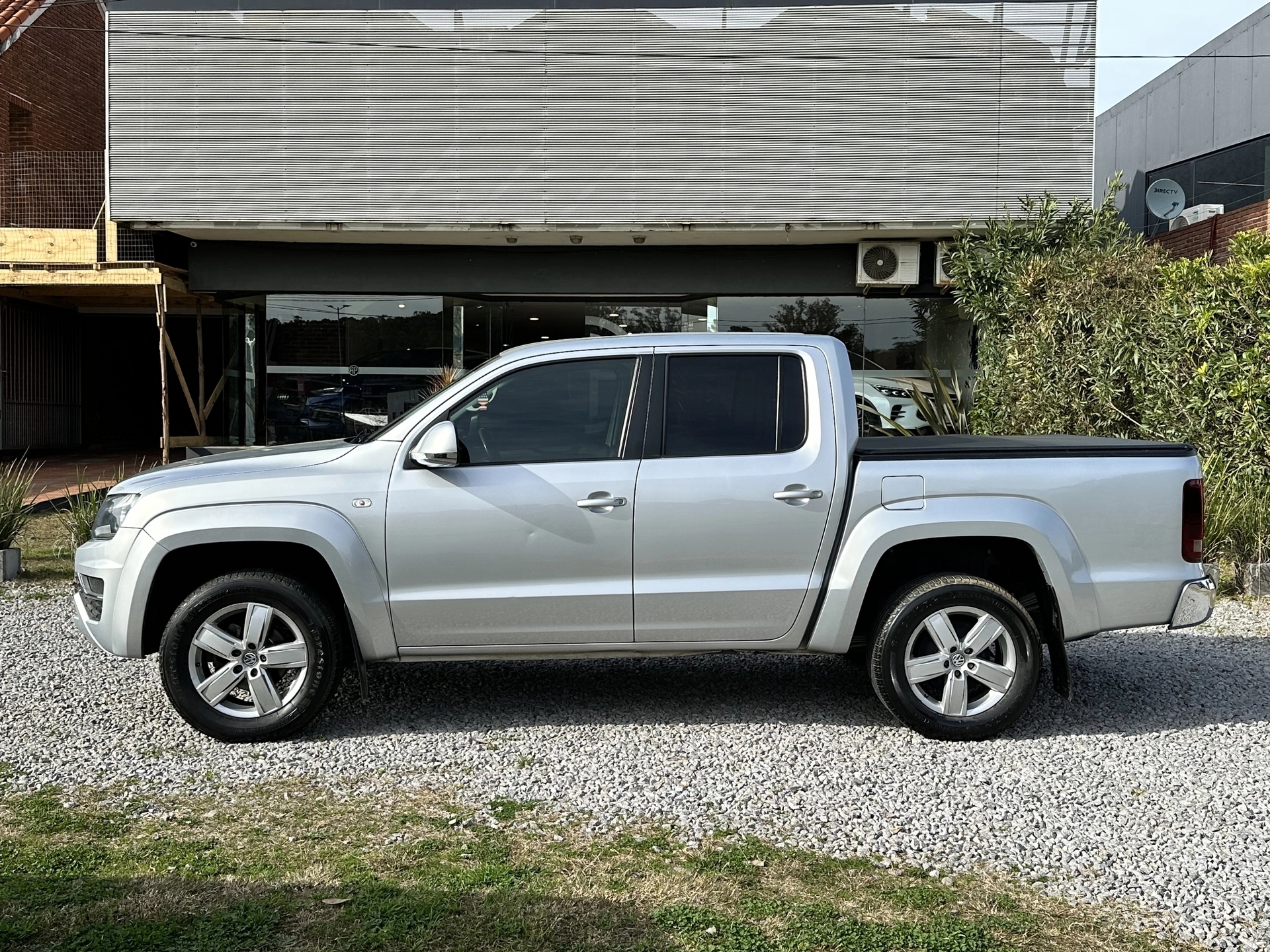 Volkswagen Amarok 2.0 TDI Highline 4x2 M/T