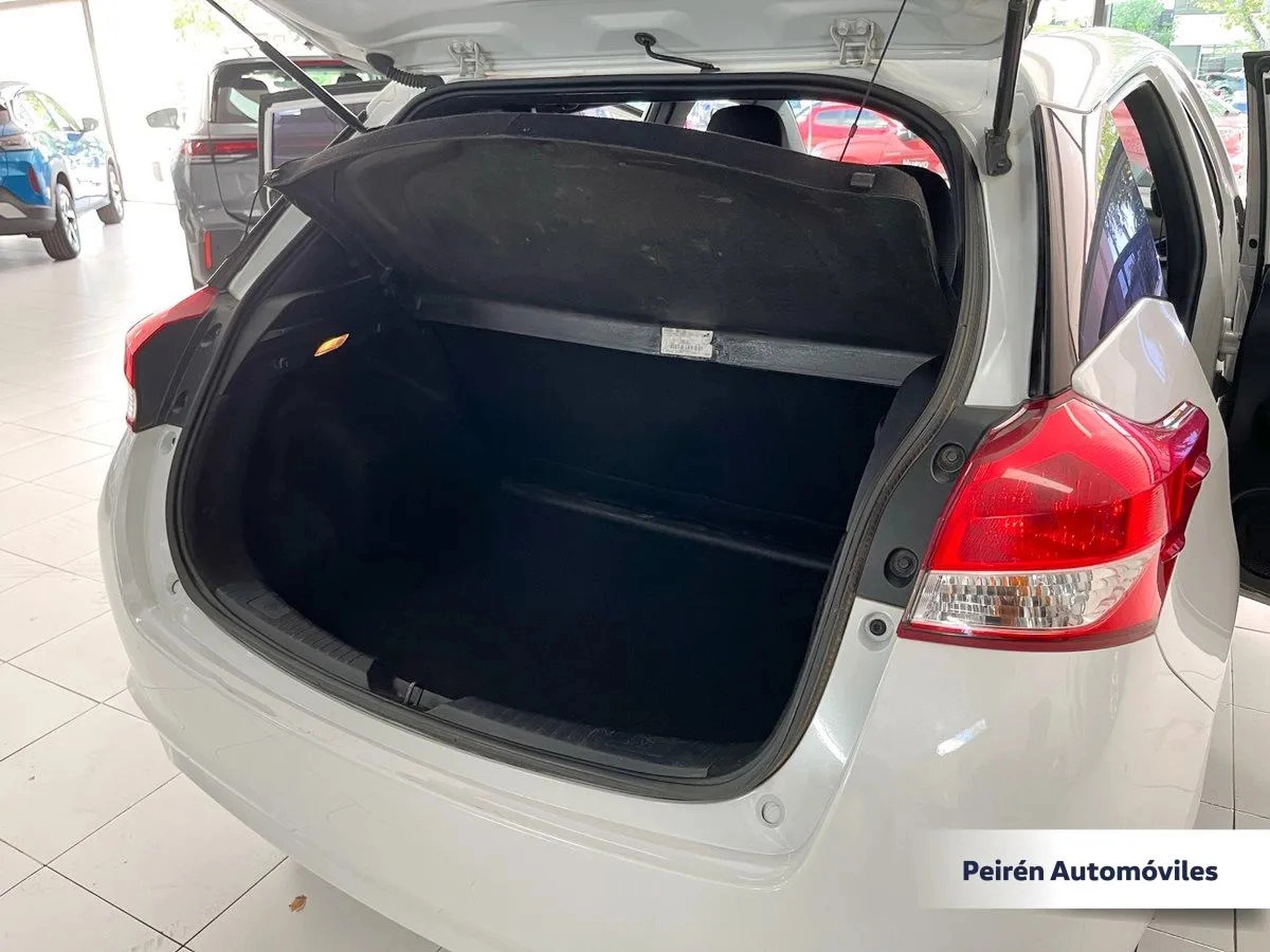 Toyota Yaris Xs 1.5 2023 Peirén