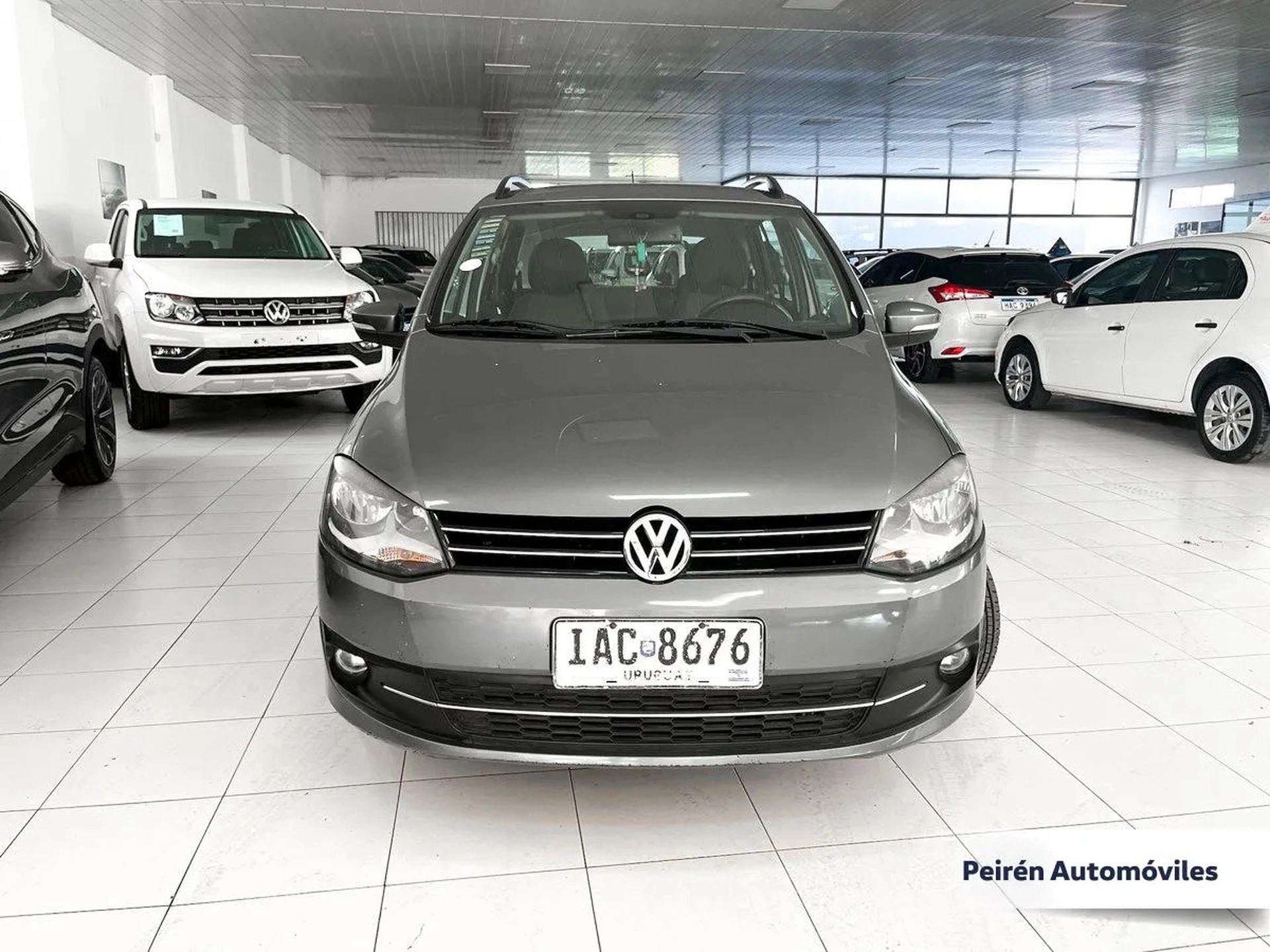 Volkswagen Suran Highline 1.6 2012
