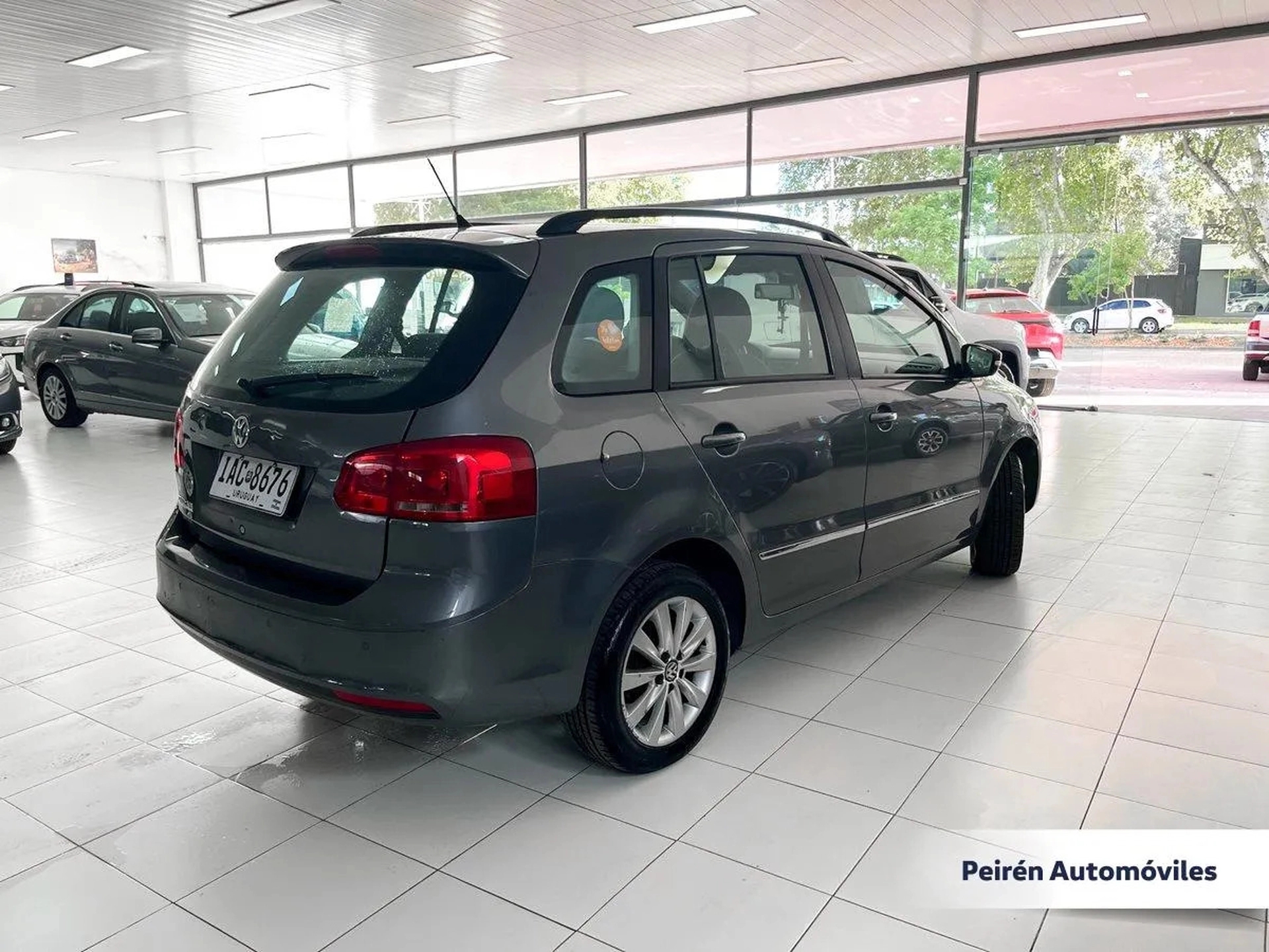 Volkswagen Suran Highline 1.6 2012