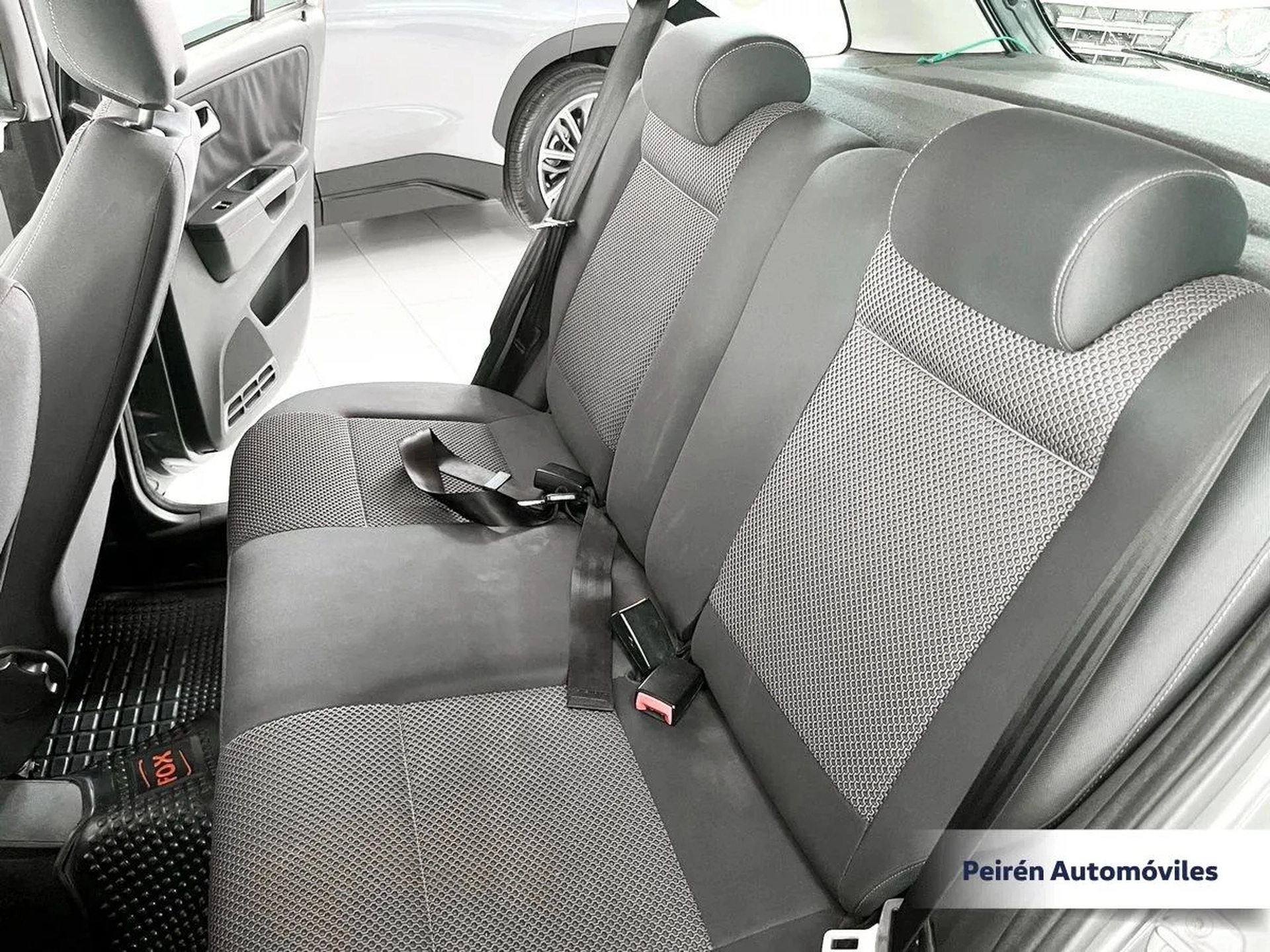 Volkswagen Suran Highline 1.6 2012