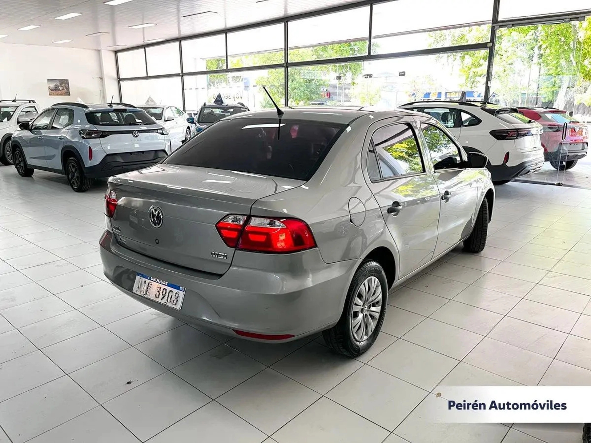 Volkswagen Gol Sedán Power 1.6 2017 Peirén