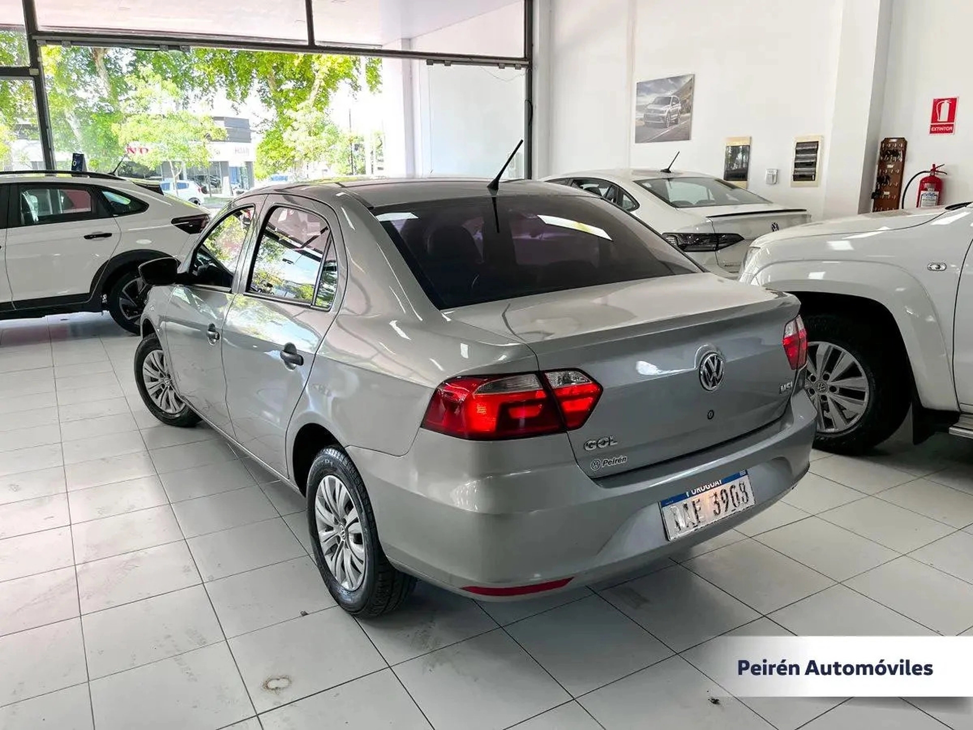 Volkswagen Gol Sedán Power 1.6 2017 Peirén