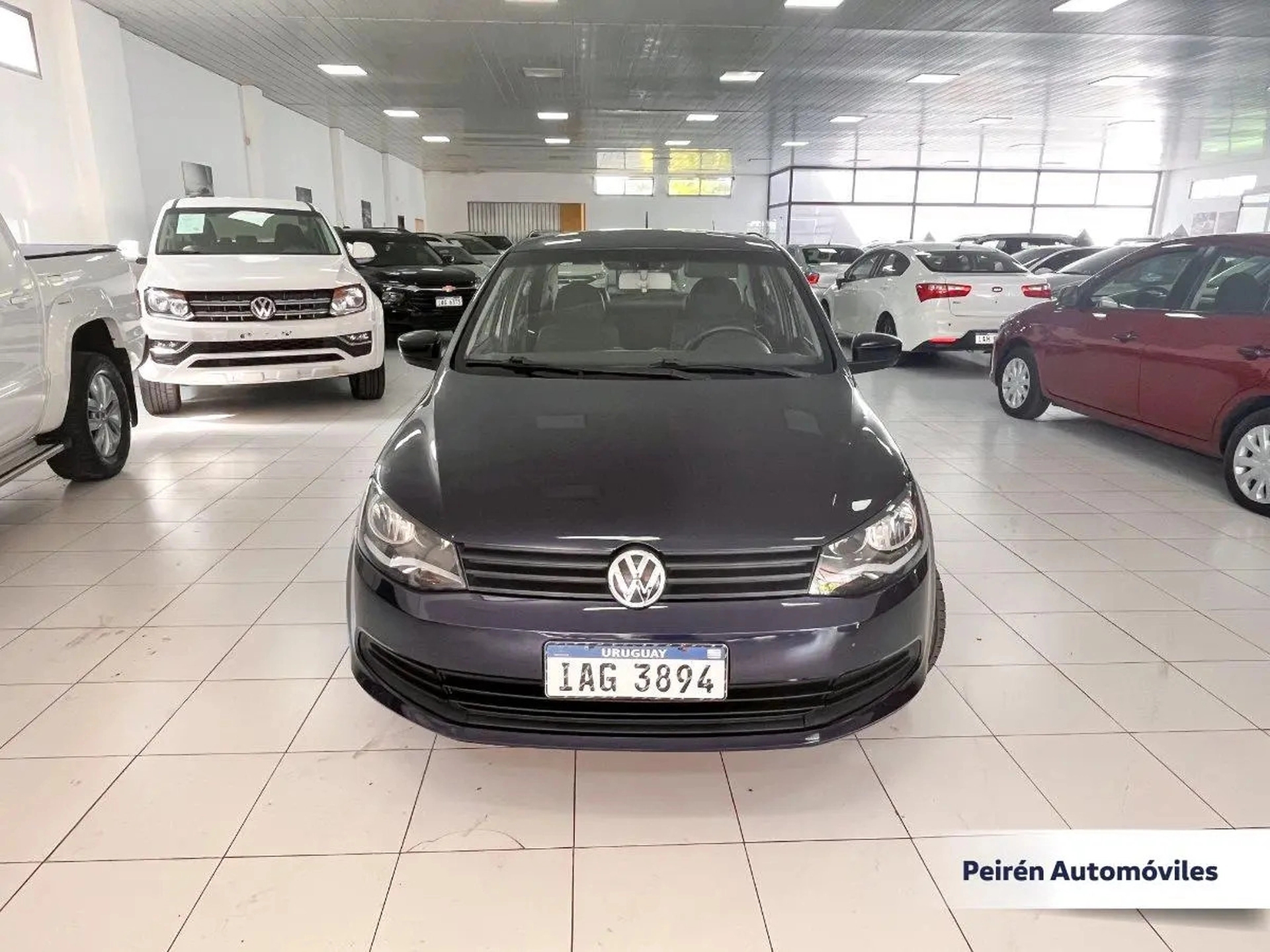 Volkswagen Gol Sedán G6 1.6 2015 Peirén