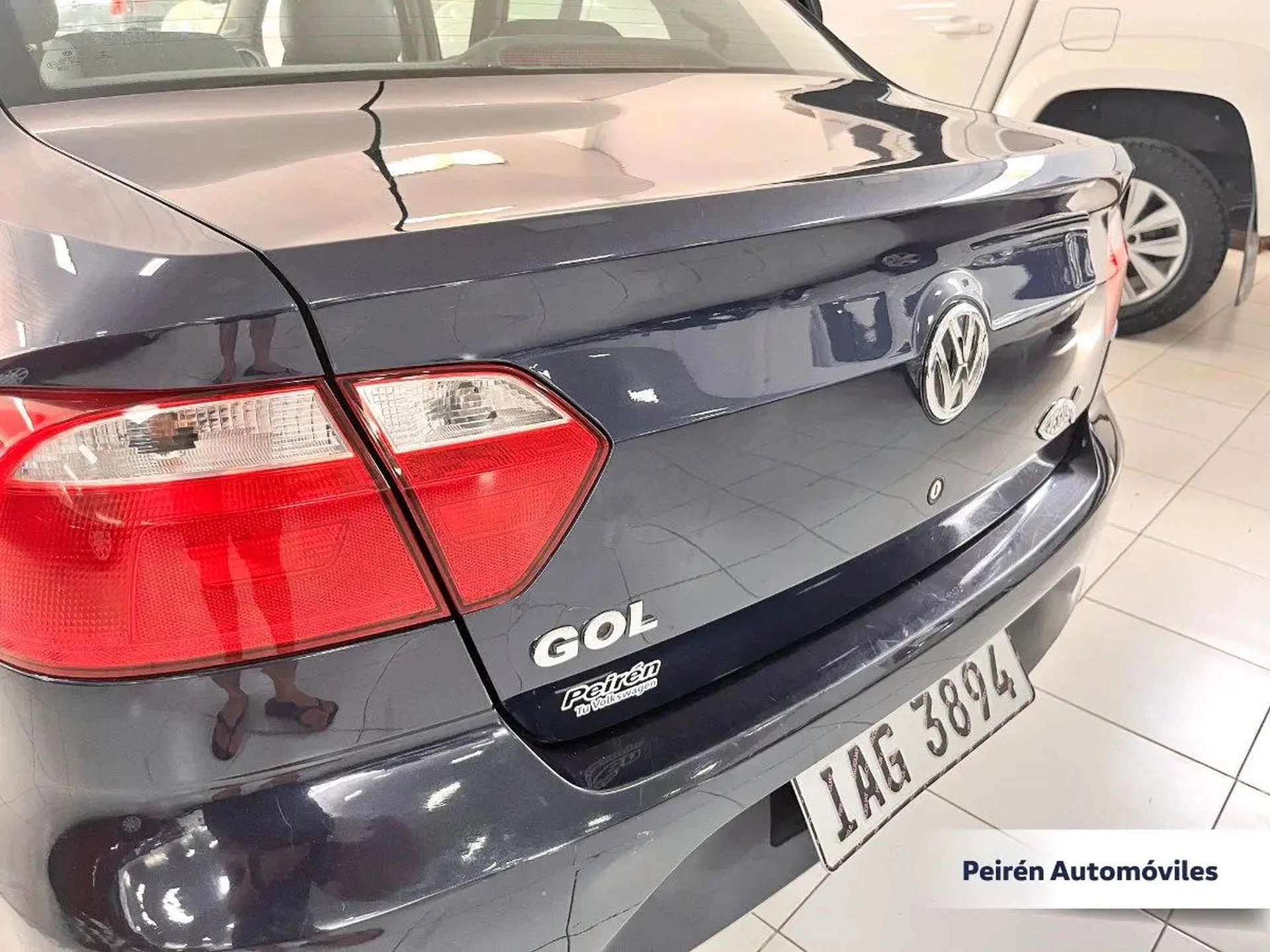 Volkswagen Gol Sedán G6 1.6 2015 Peirén