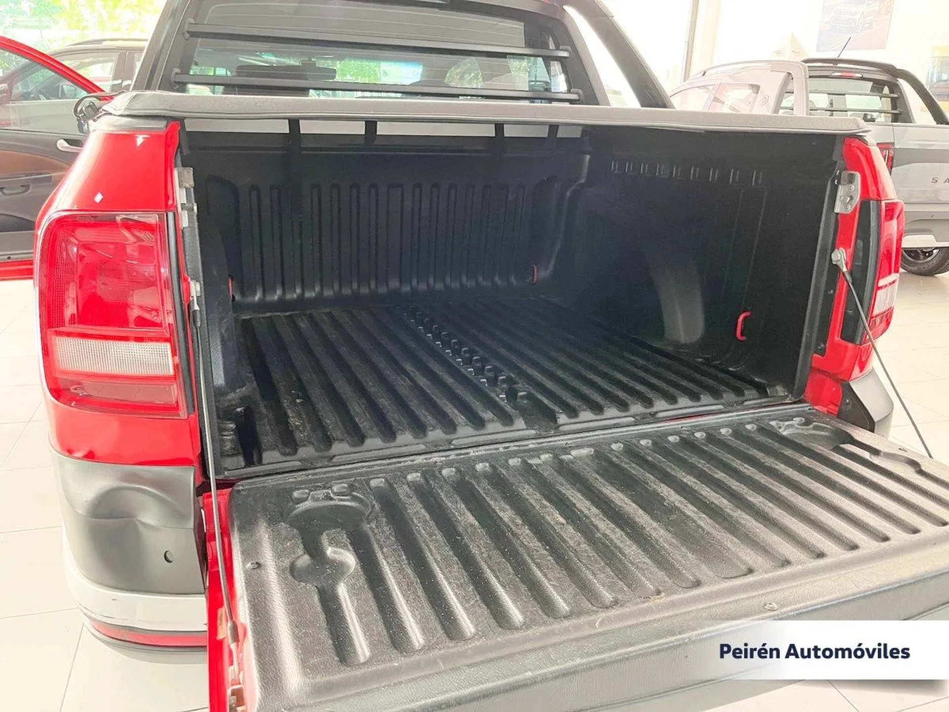 Volkswagen Saveiro Cross 1.6 2022 Peirén
