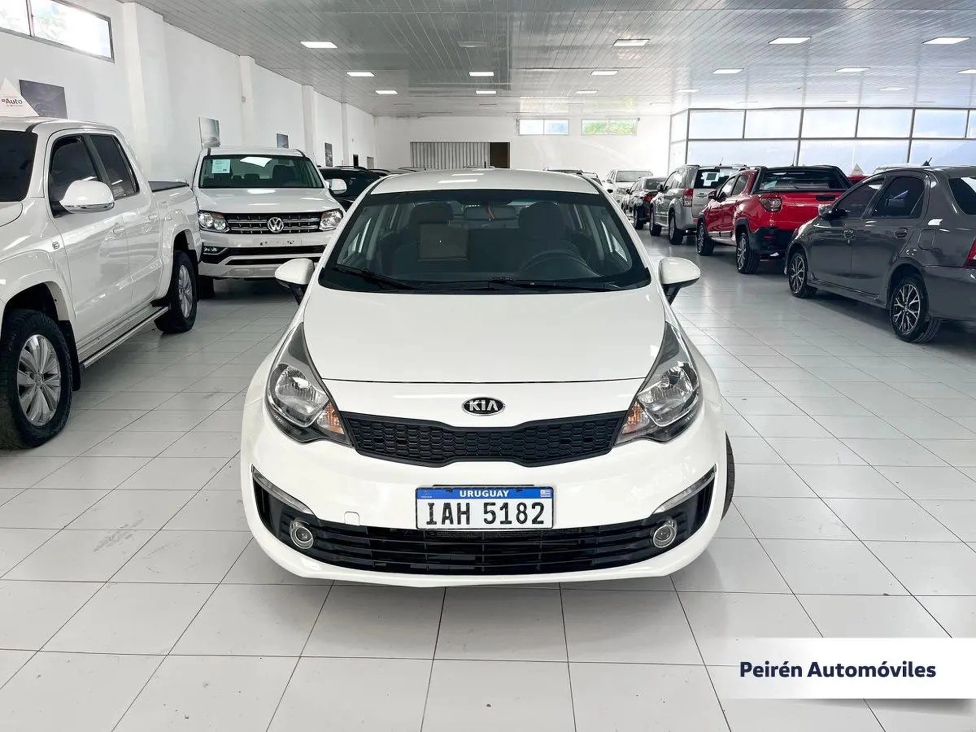 Kia Rio Sedán Ex 1.2 2017