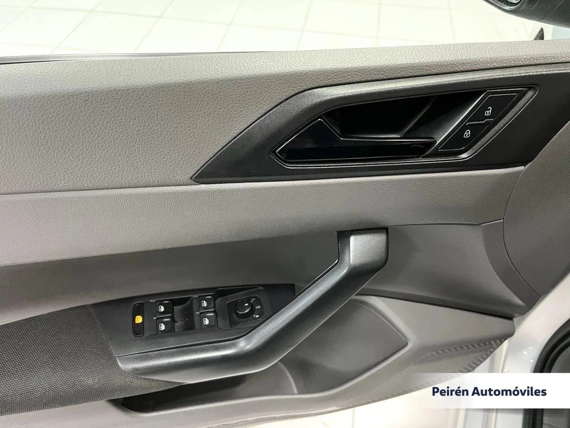 Volkswagen Virtus Trendline 1.6 2018