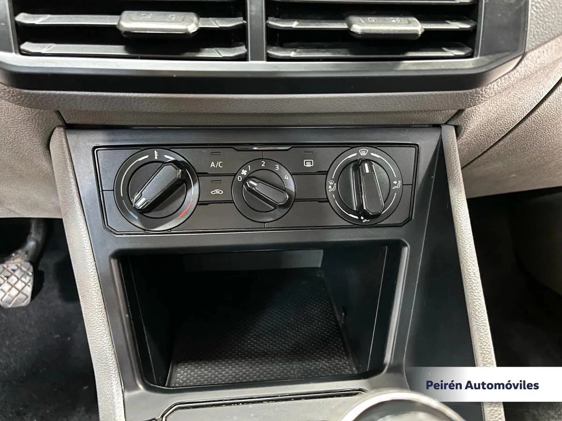 Volkswagen Virtus Trendline 1.6 2018