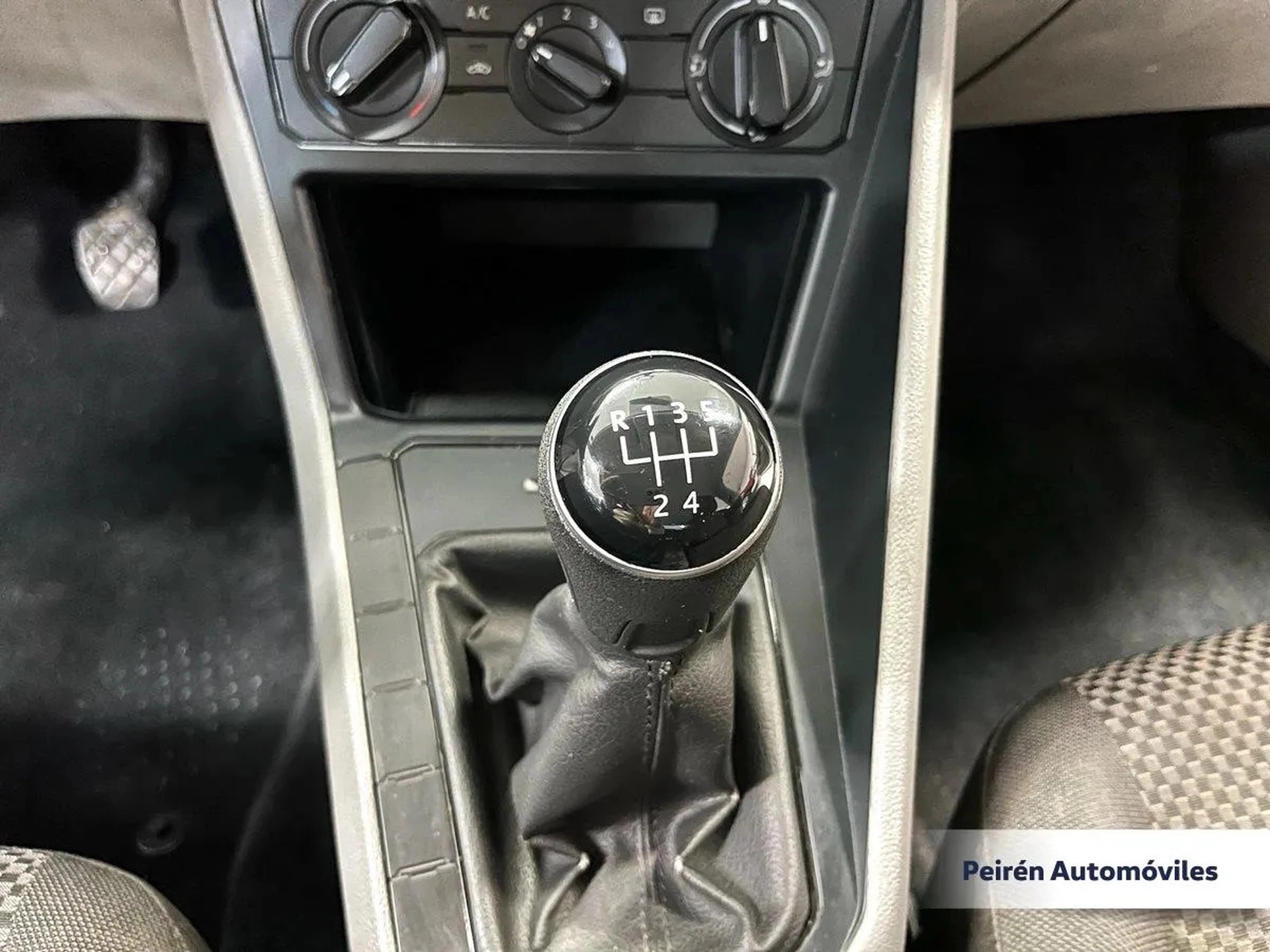 Volkswagen Virtus Trendline 1.6 2018