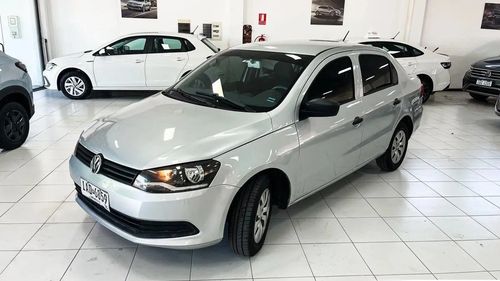 Volkswagen Gol Sedán Power 1.6 2015 Peirén