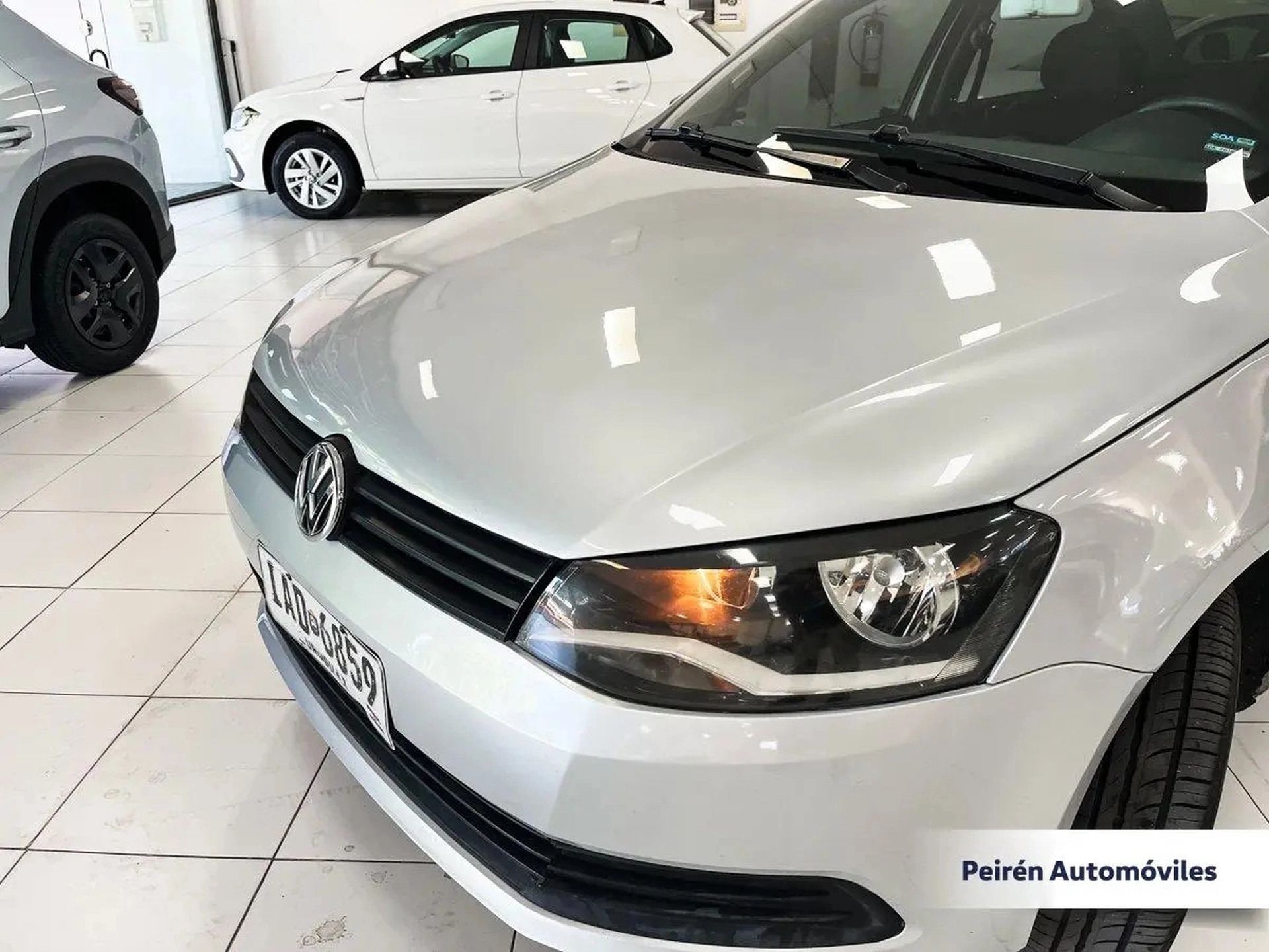 Volkswagen Gol Sedán Power 1.6 2015 Peirén