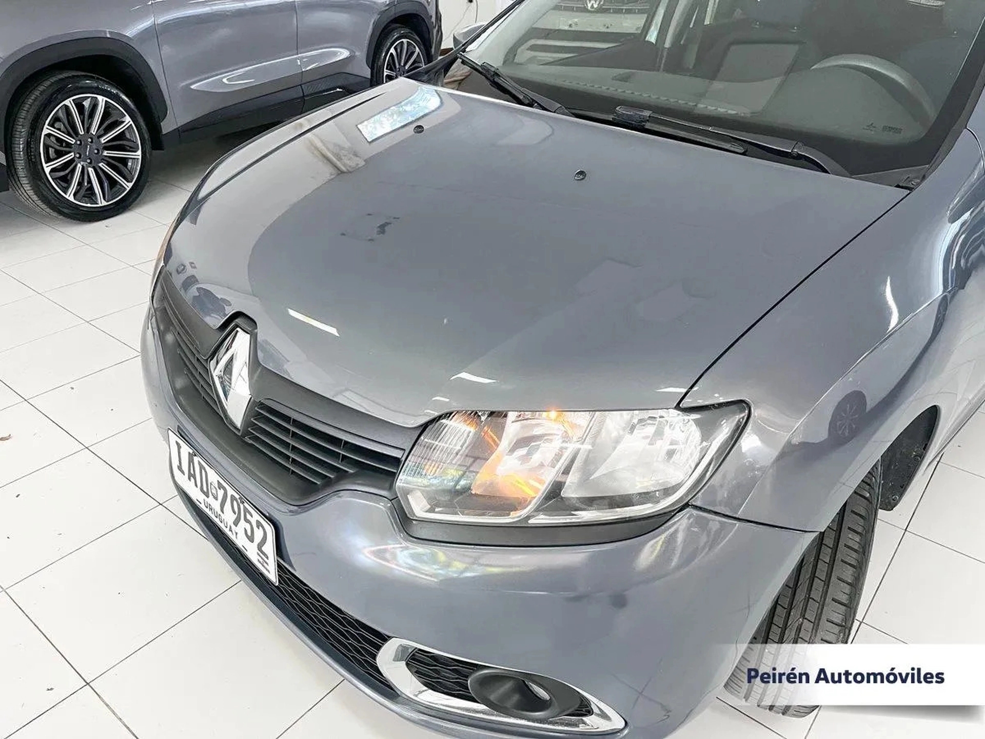 Renault Sandero Expression 1.6 2015