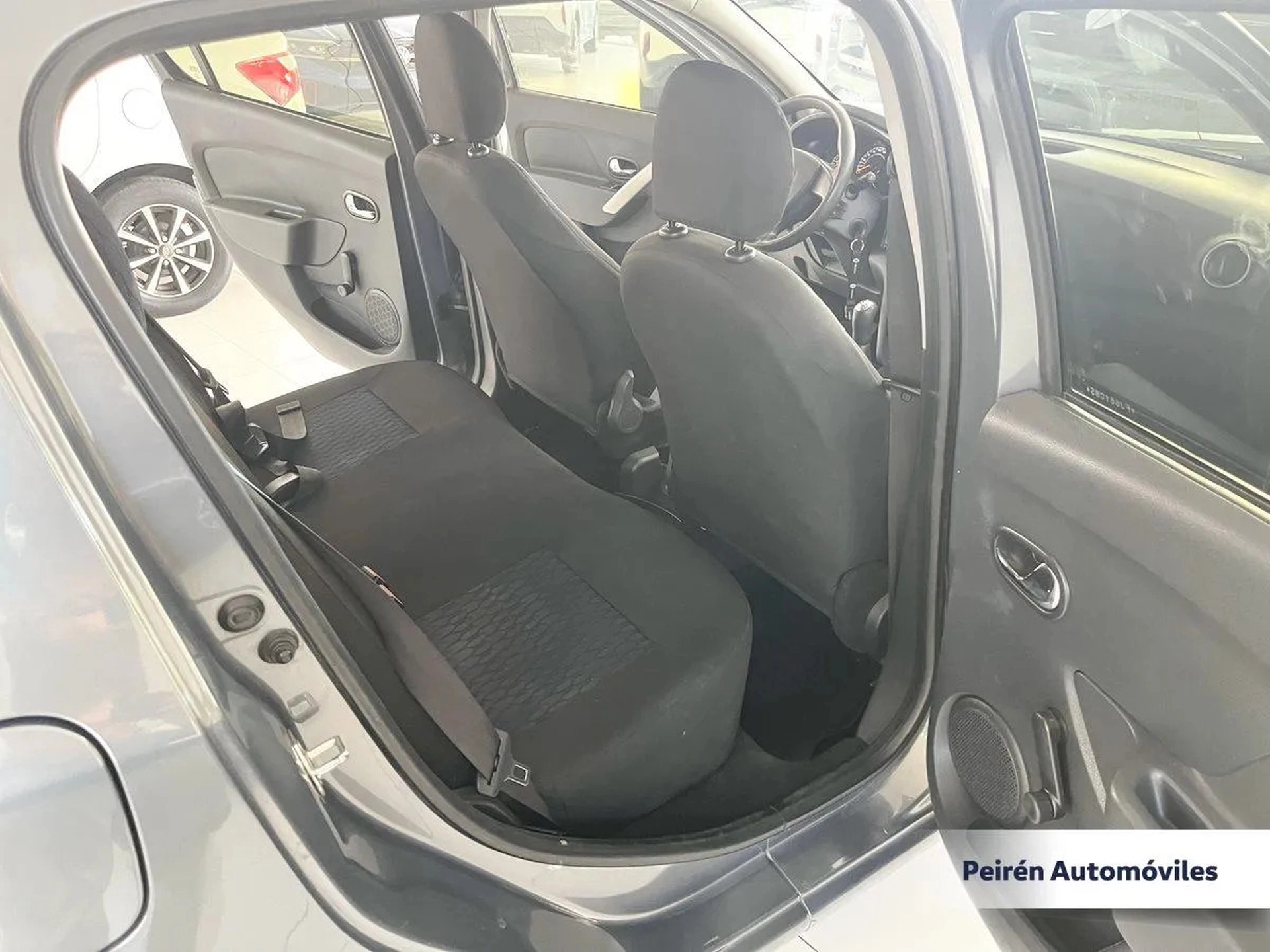 Renault Sandero Expression 1.6 2015
